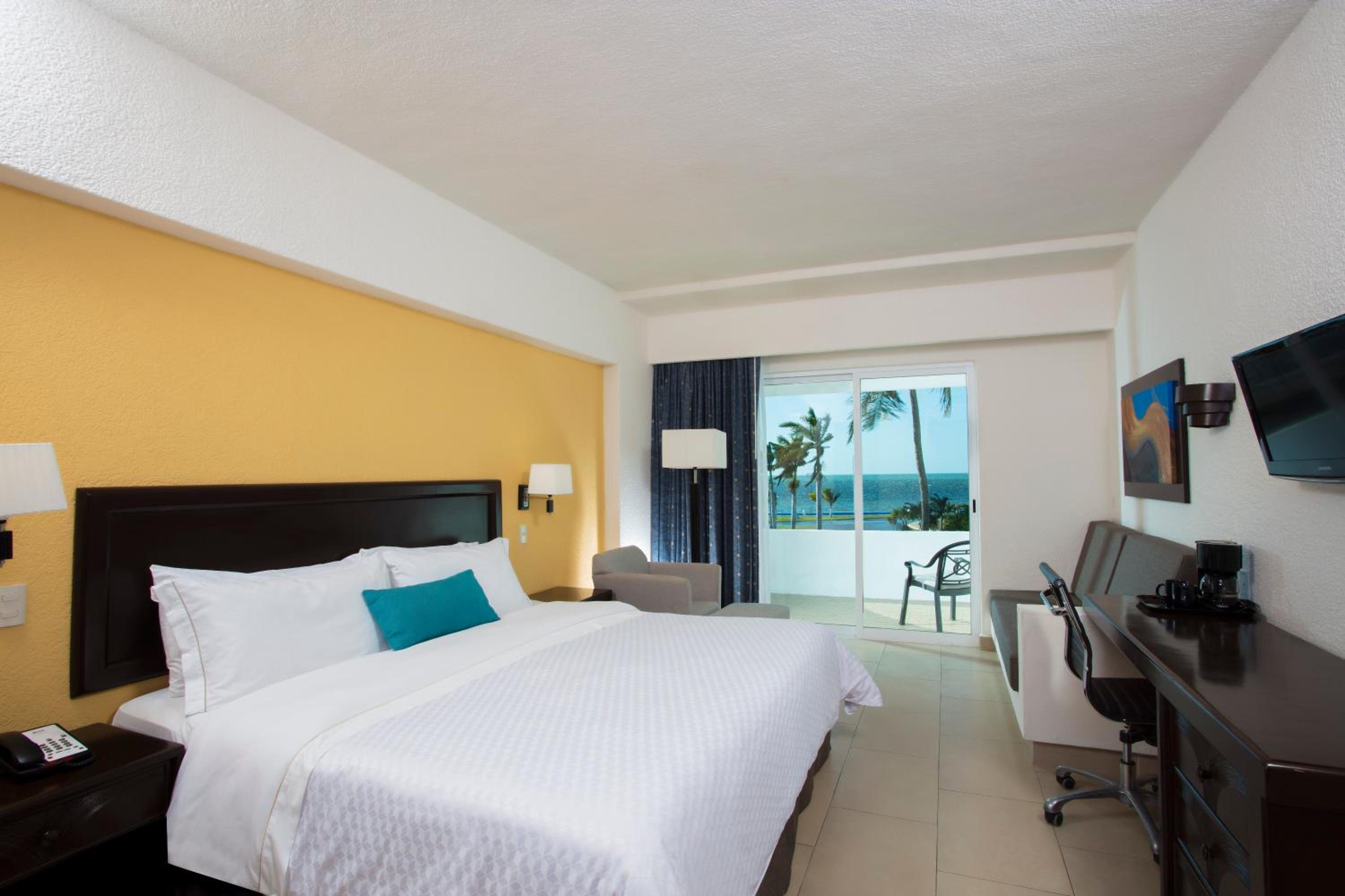 King Room with Sea View photo 2