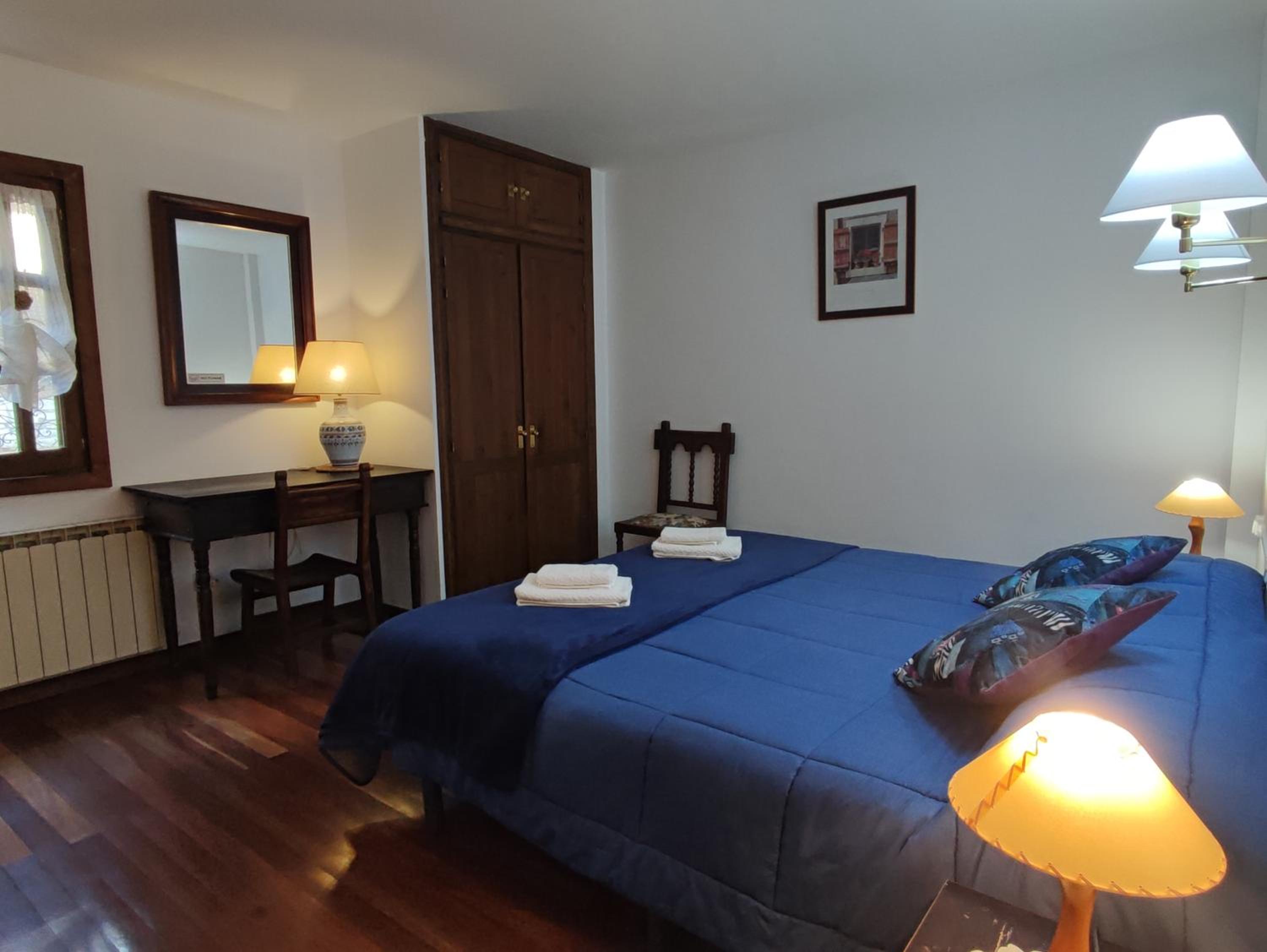Standard Double or Twin Room - Photo 2