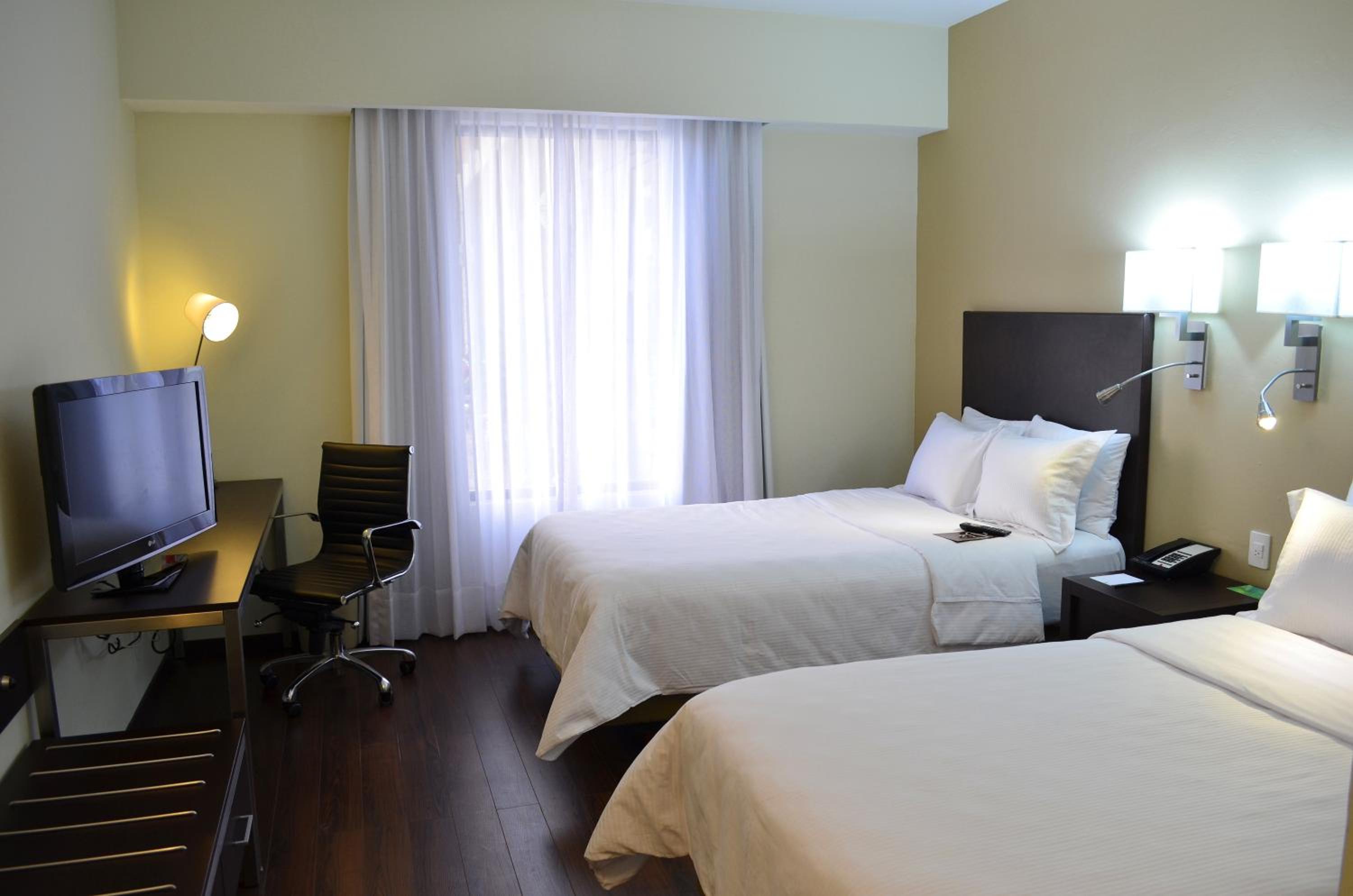 Double Room with Two Double Beds photo 3