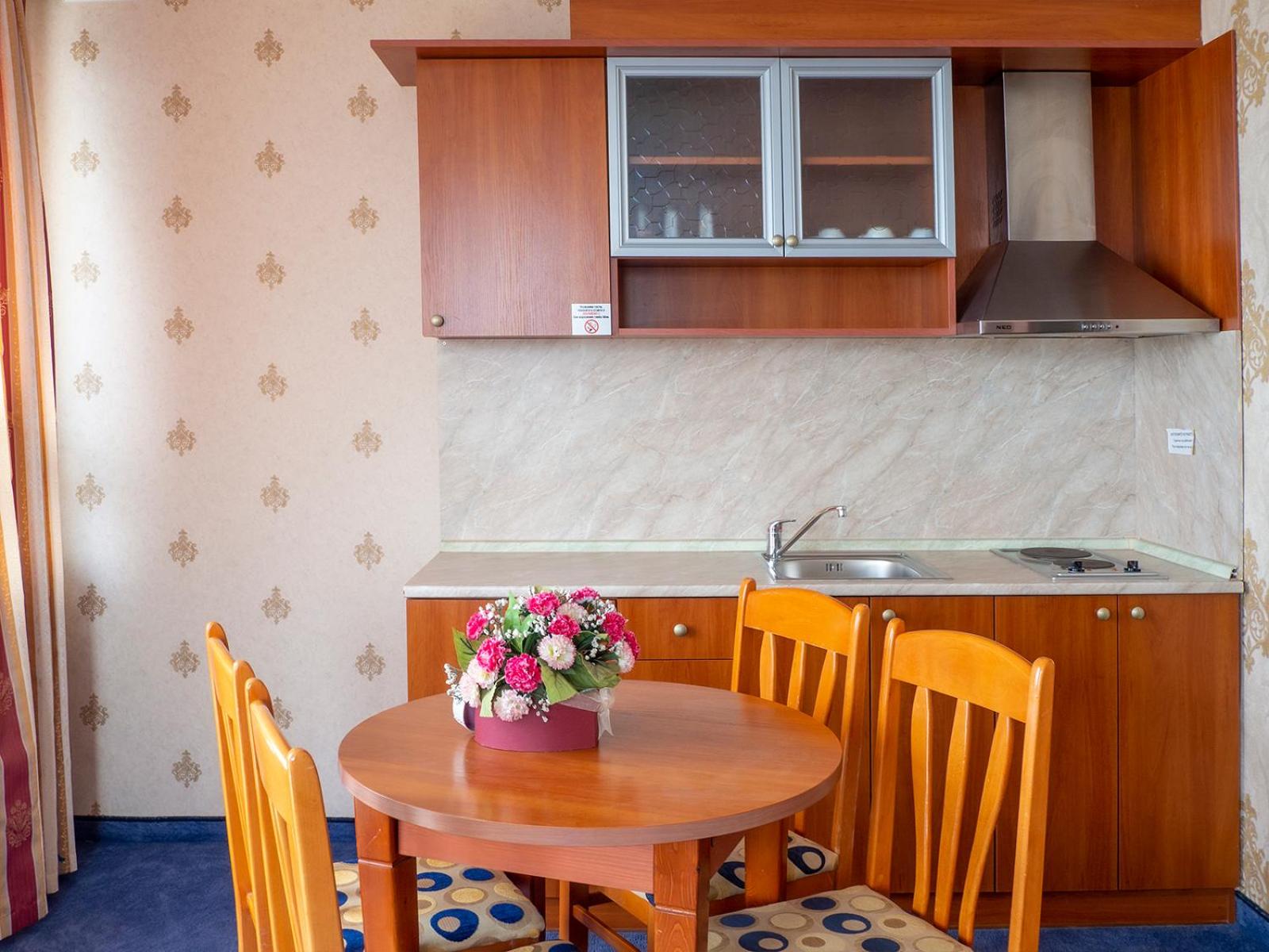 One-Bedroom Apartment with Balcony (2 Adults) photo 3