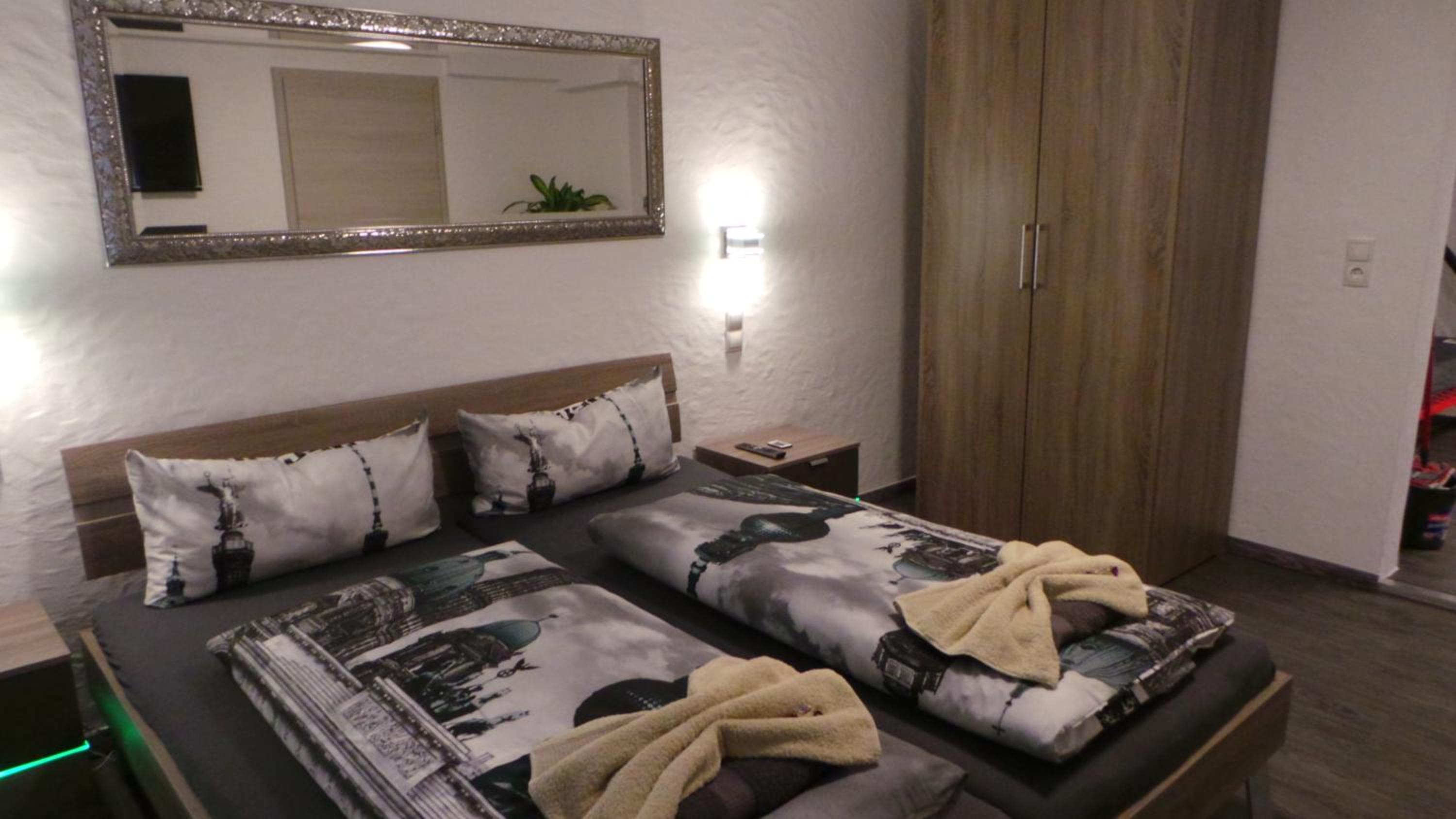 Deluxe Family Room - Photo 6
