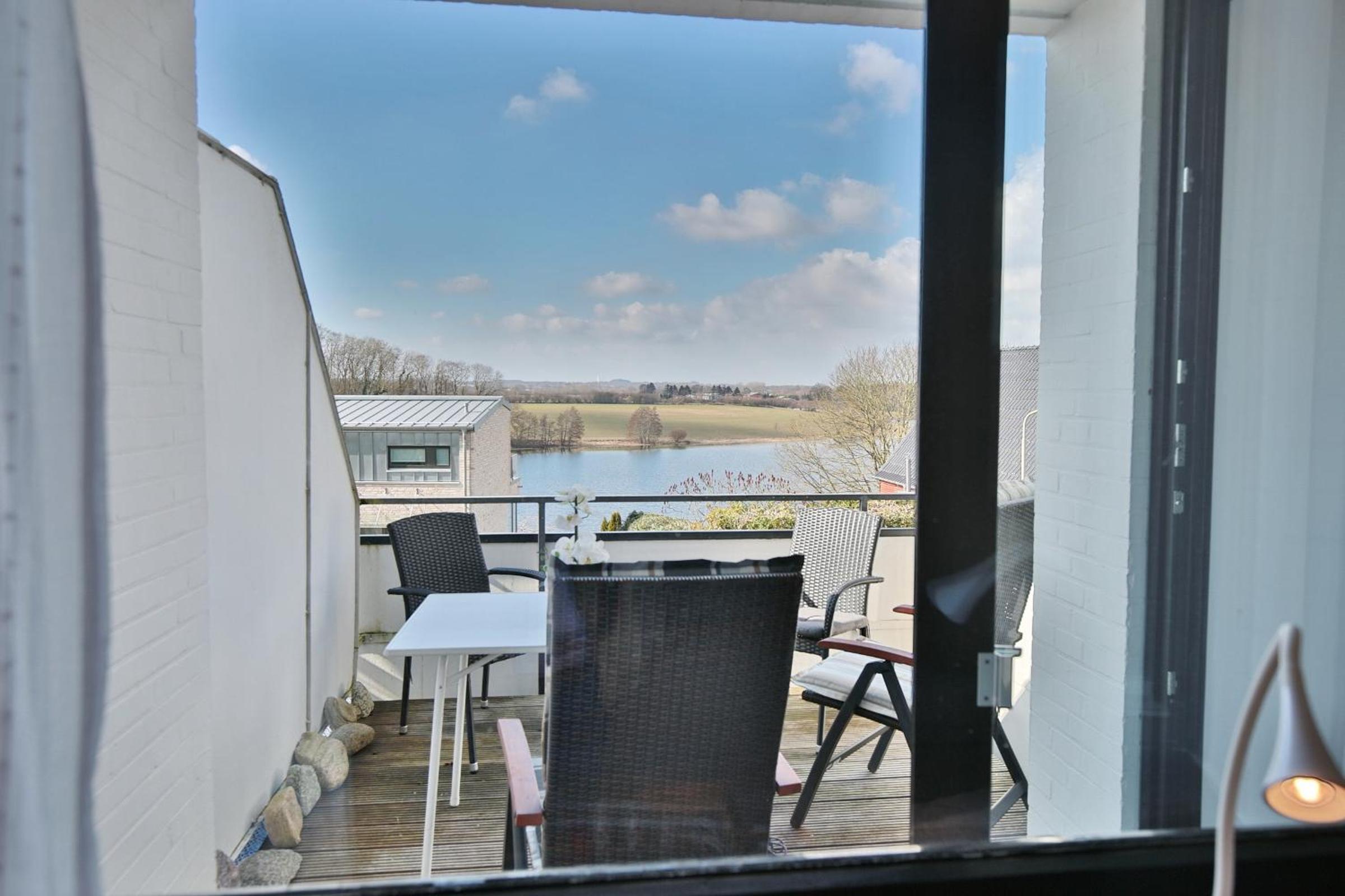 Apartment with Sea View photo 2