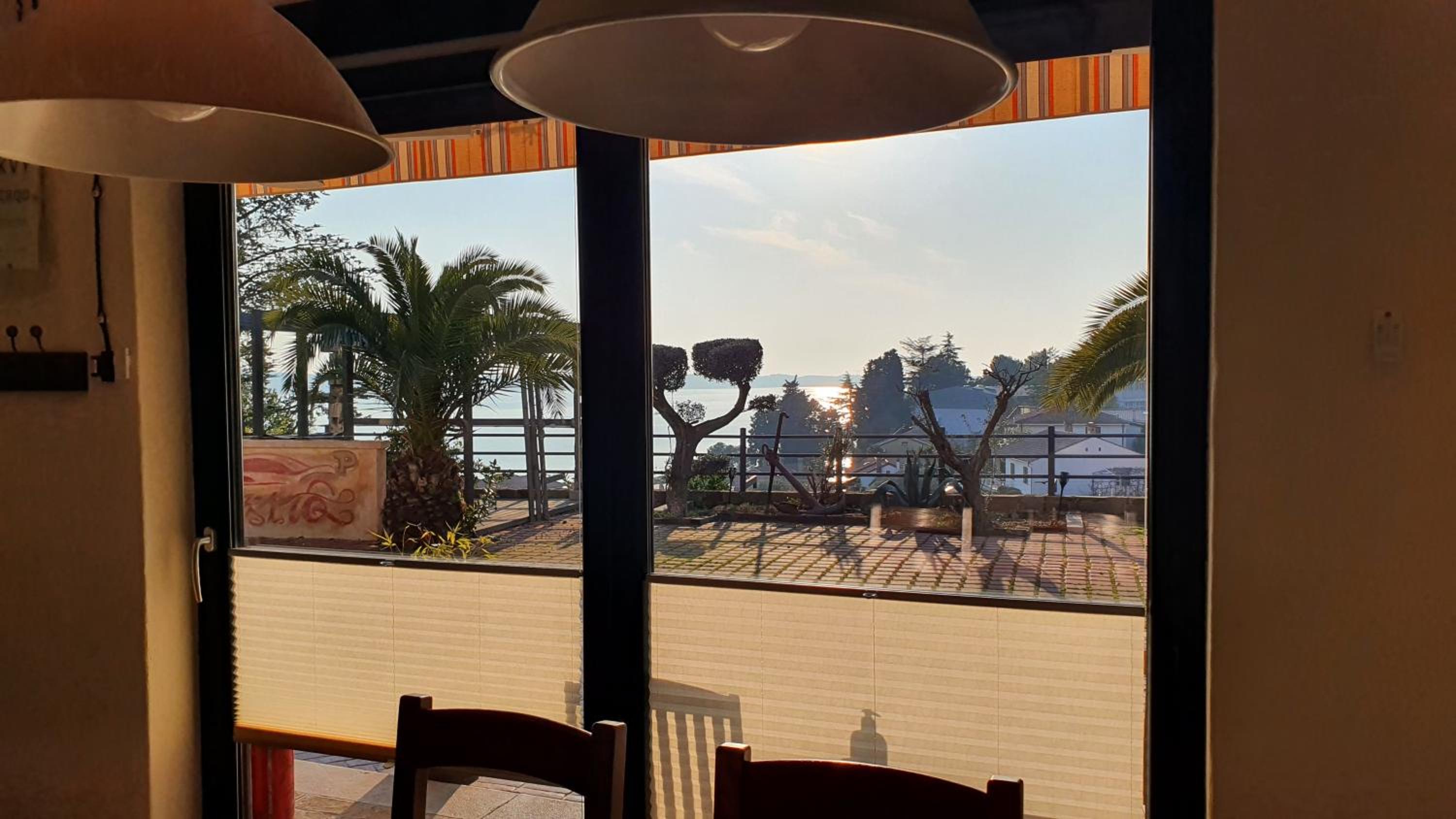 Studio Apartment with Sea View photo 2