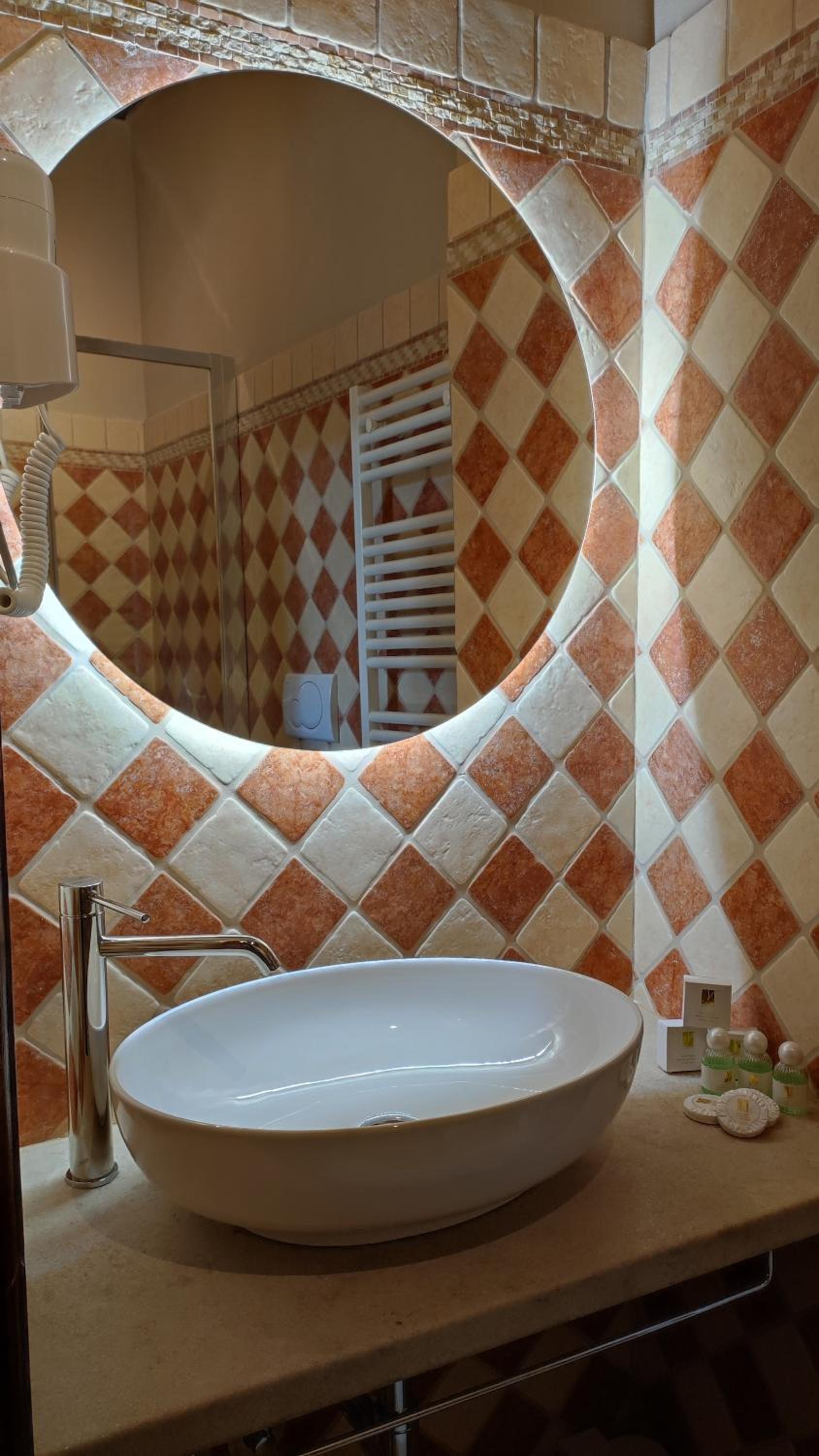 Double Room with Private Bathroom photo 3