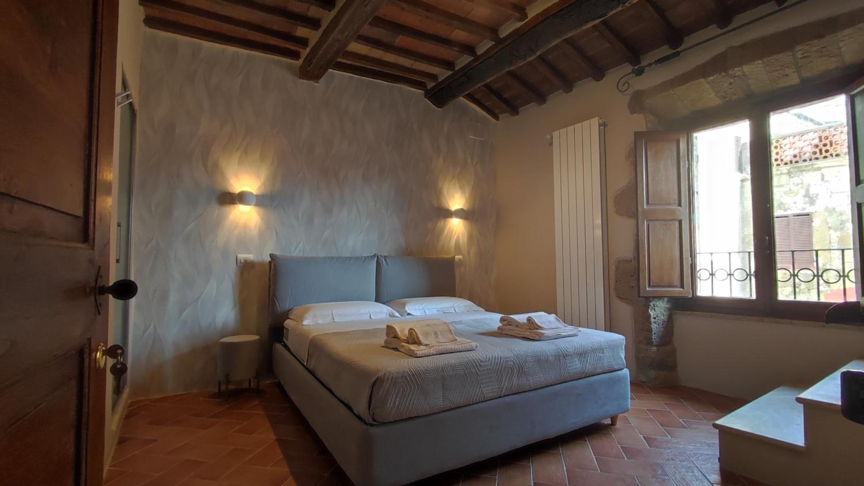 Double Room with Private Bathroom photo 1