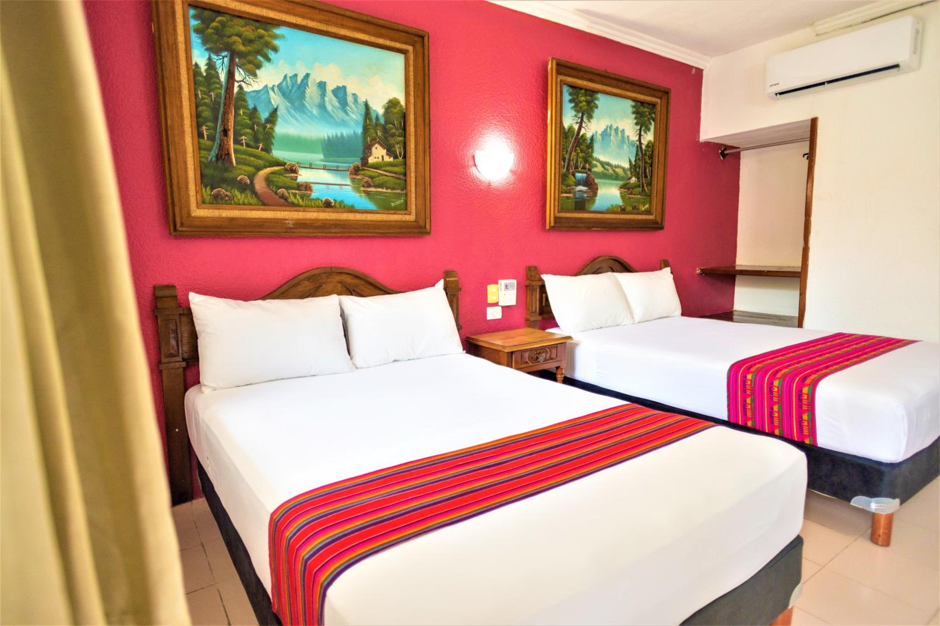 Standard Double Room - Photo 19