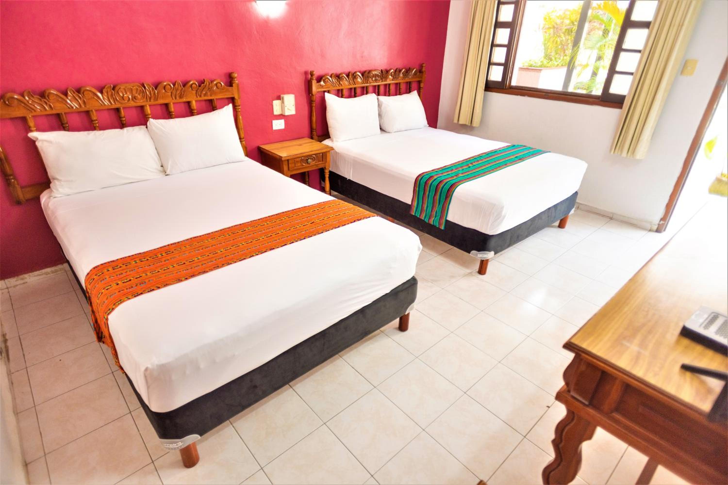 Standard Double Room - Photo 16