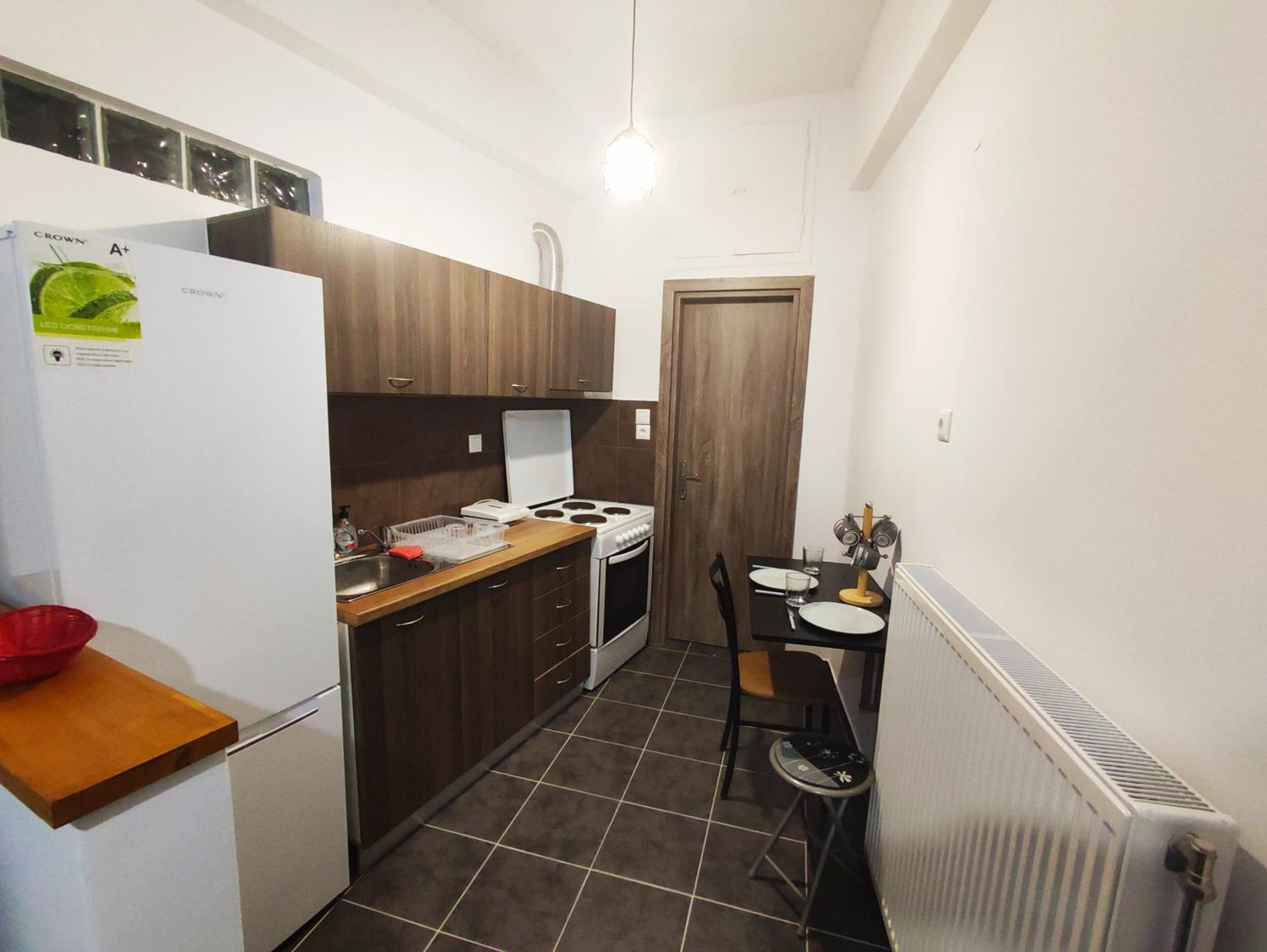 One-Bedroom Apartment - Photo 11