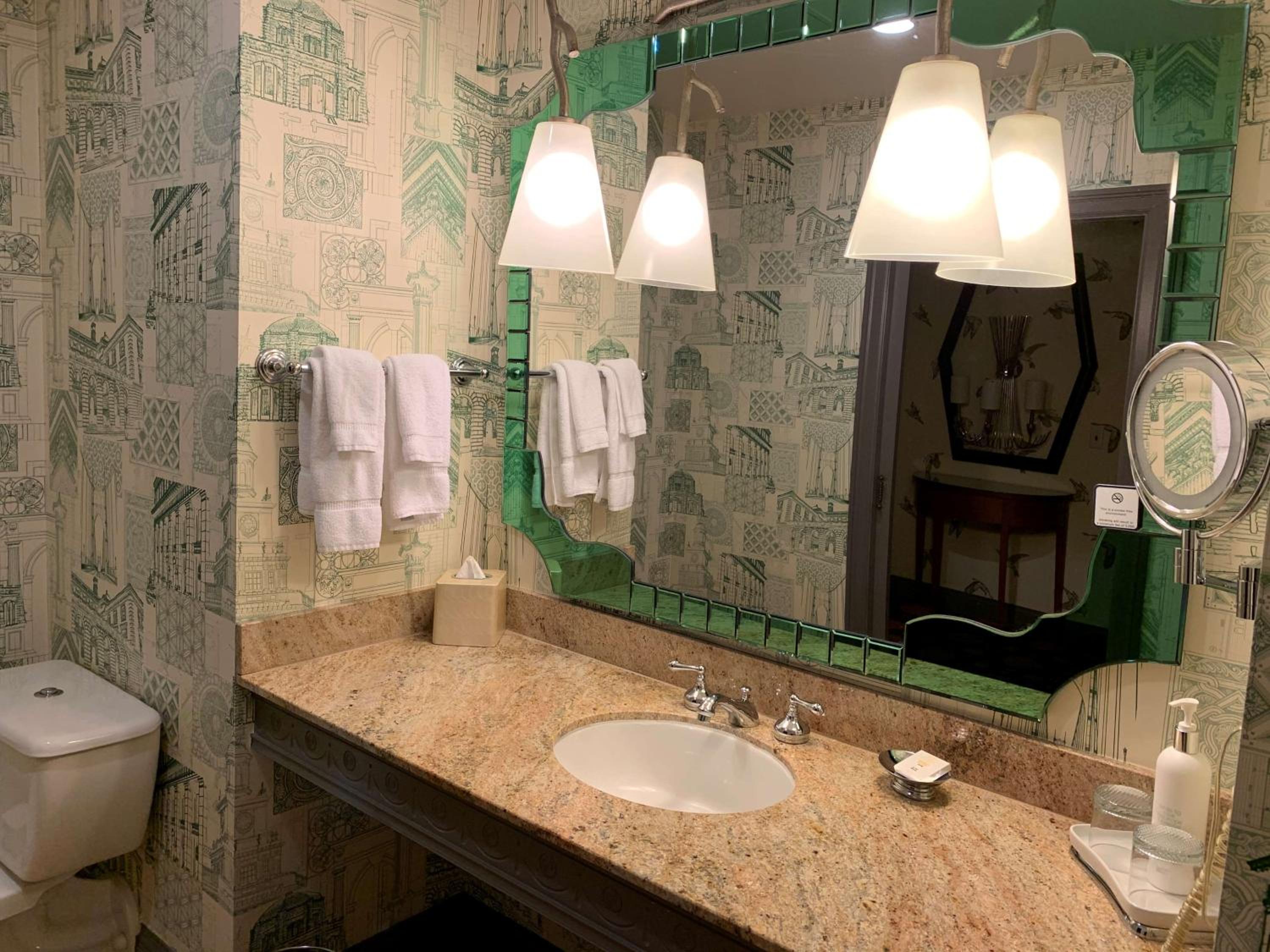 King Suite - Photo 9