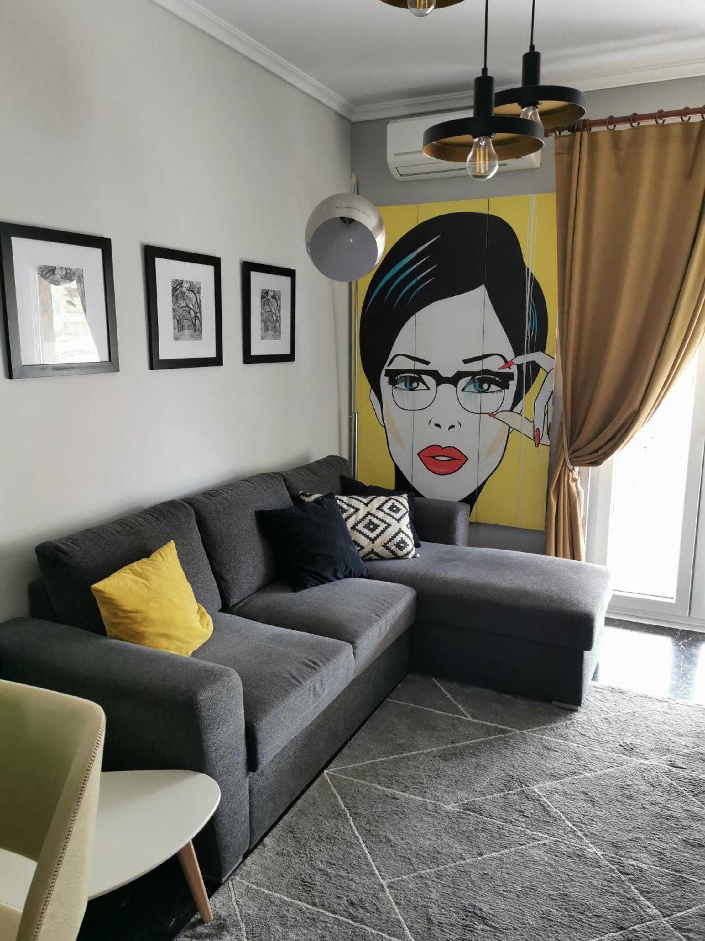 One-Bedroom Apartment