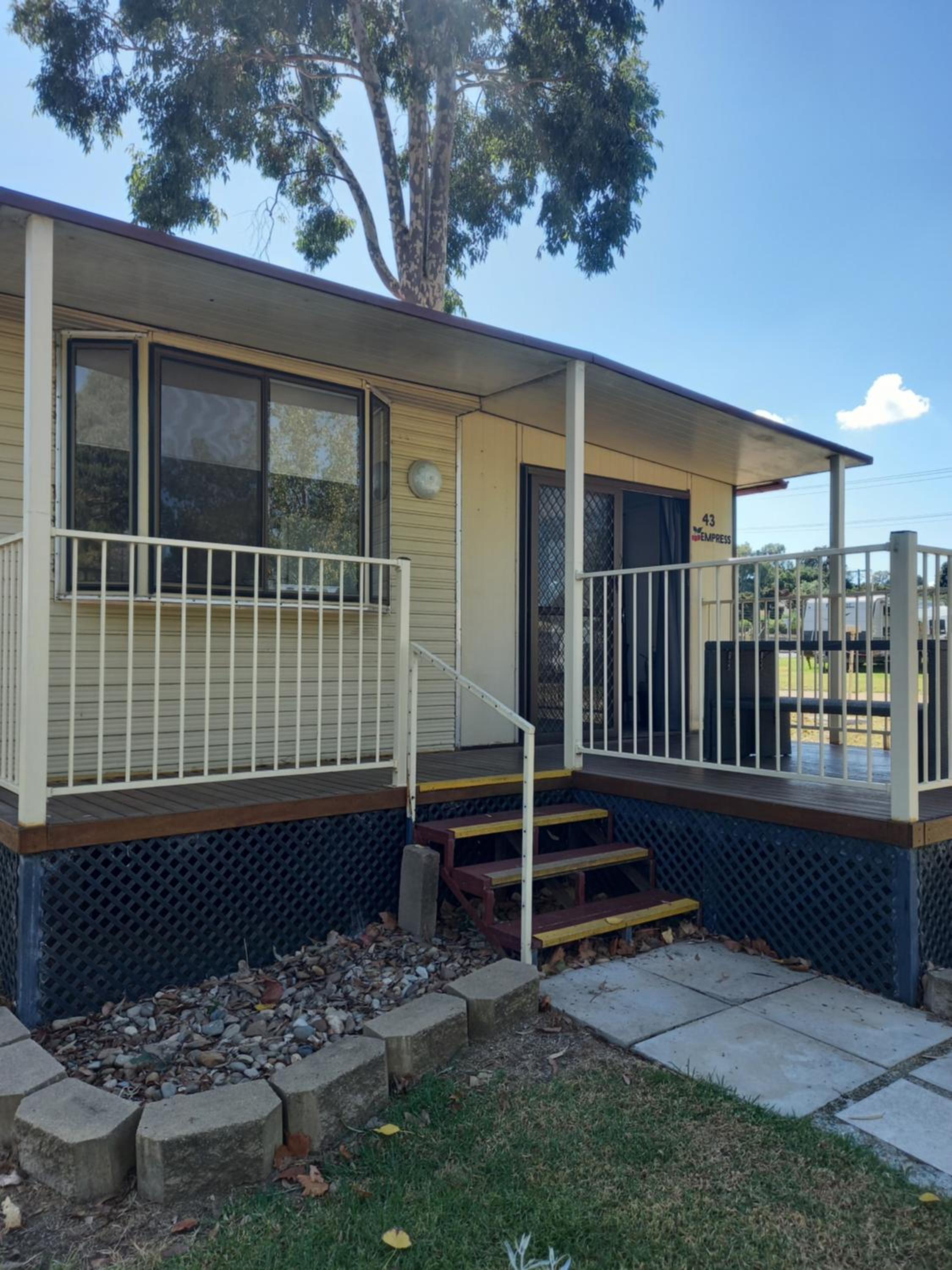 Family Bungalow photo 2