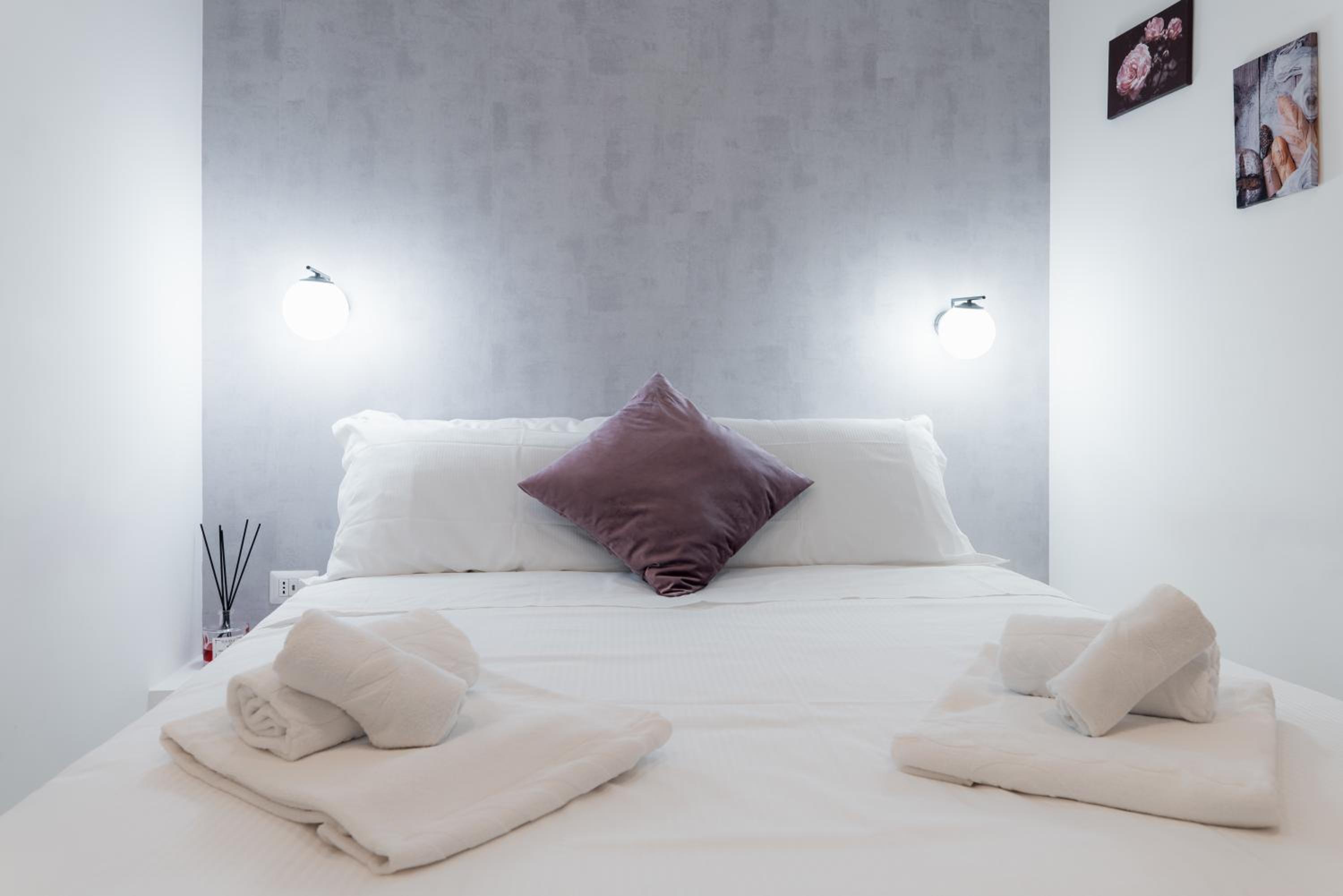 Small Double Room photo 1