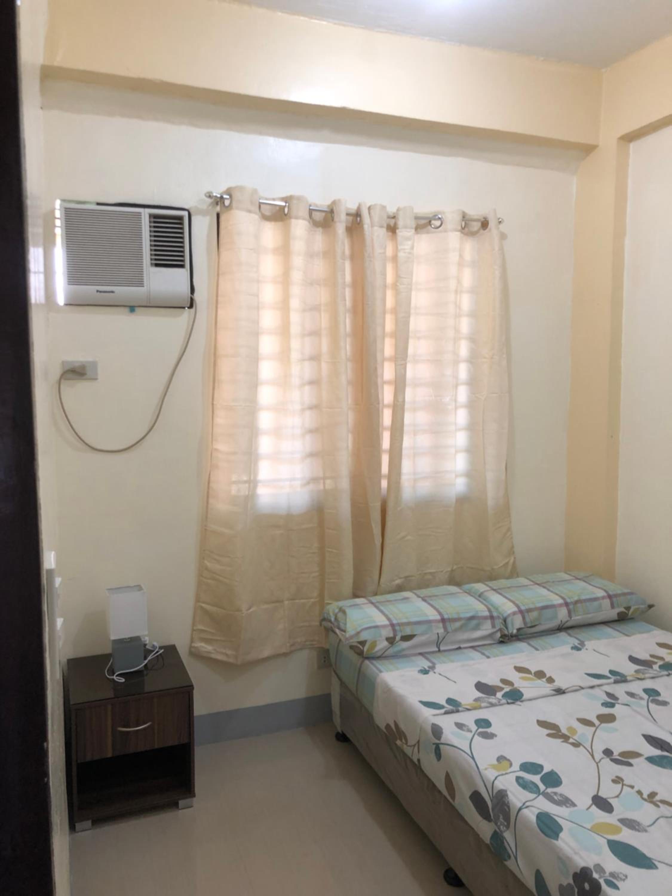 One-Bedroom Apartment - Photo 6