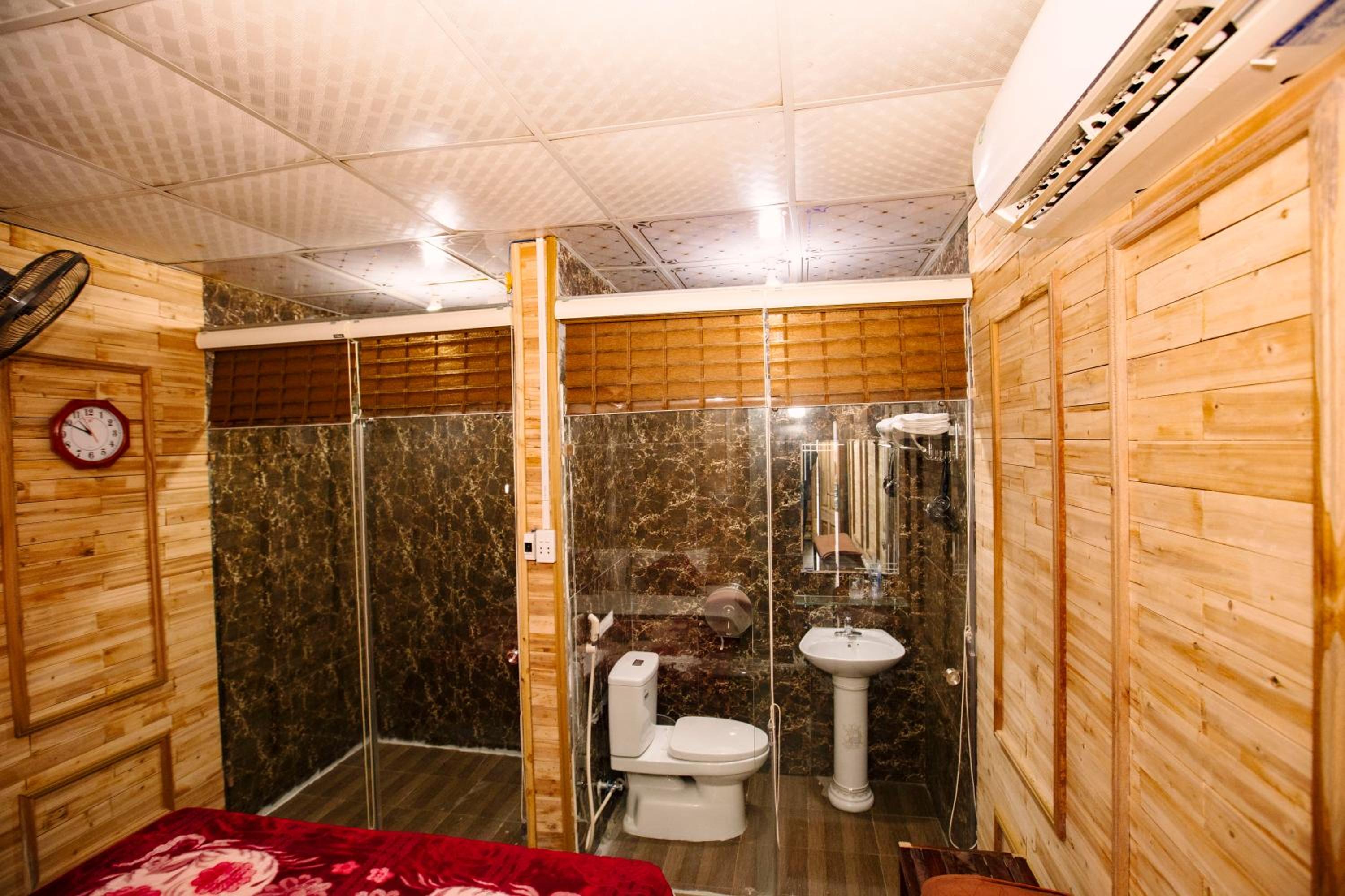 Superior Queen Room photo 1