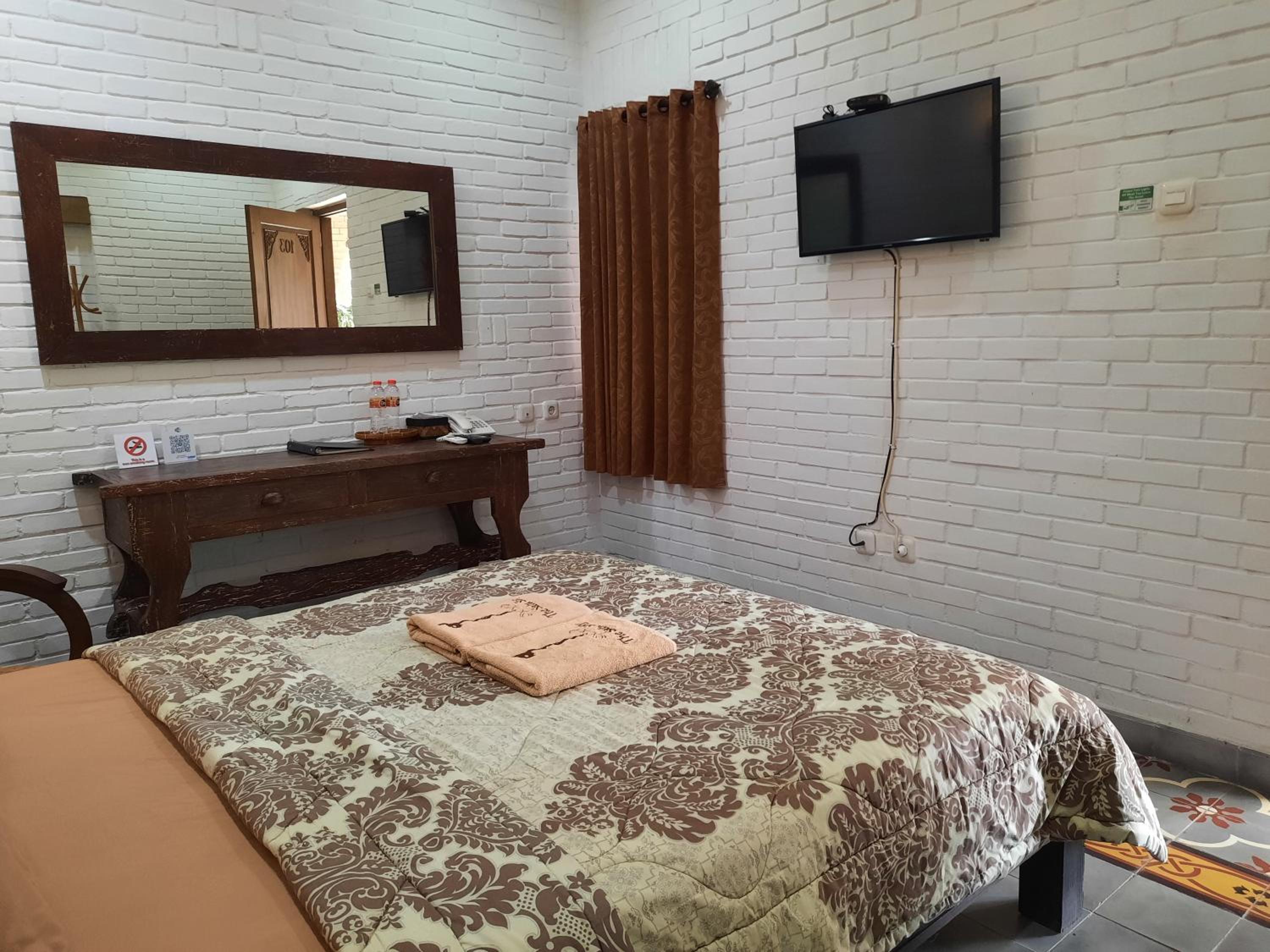 Standard Double Room - Photo 4