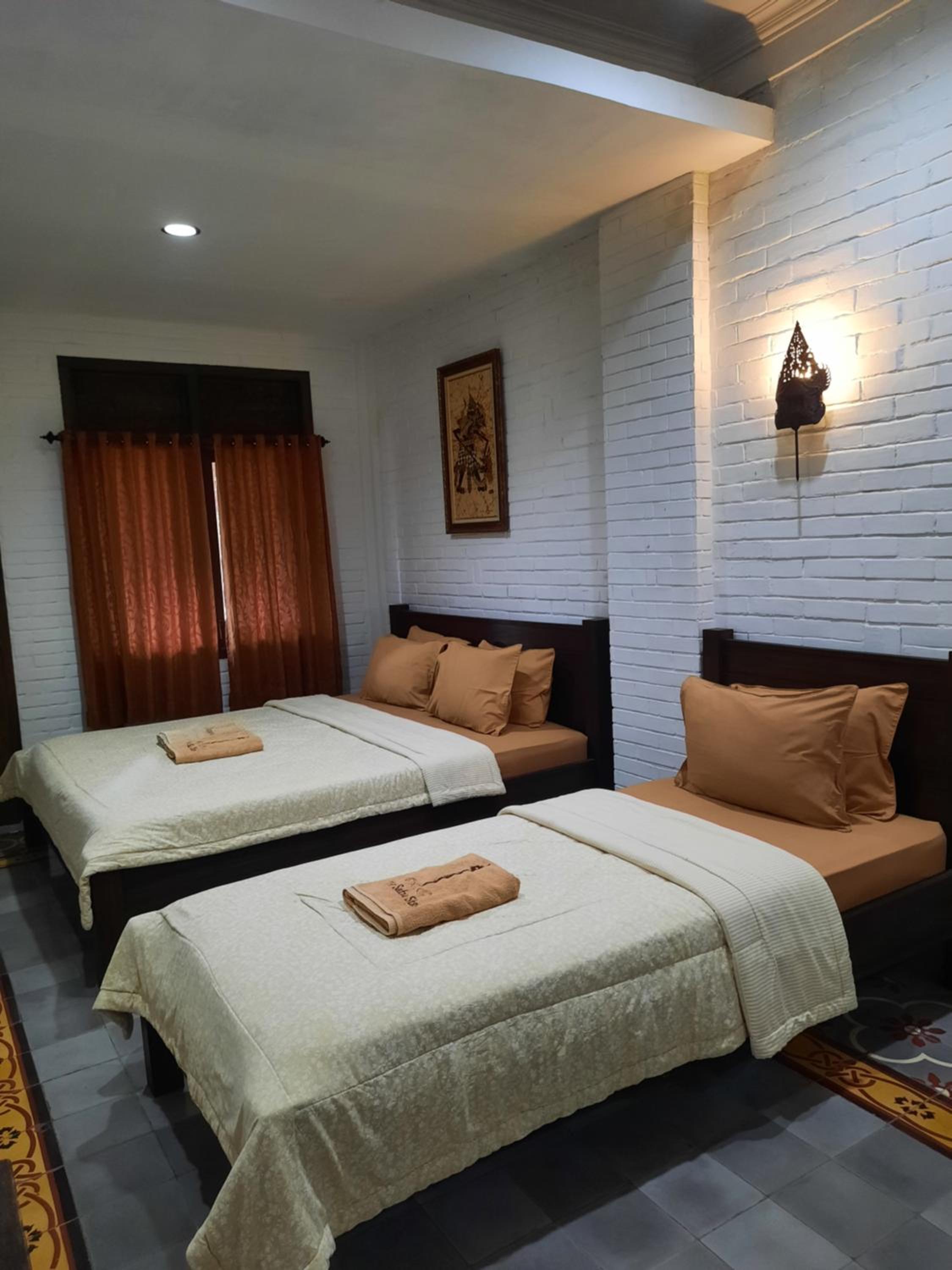 Triple Room with Balcony - Photo 4