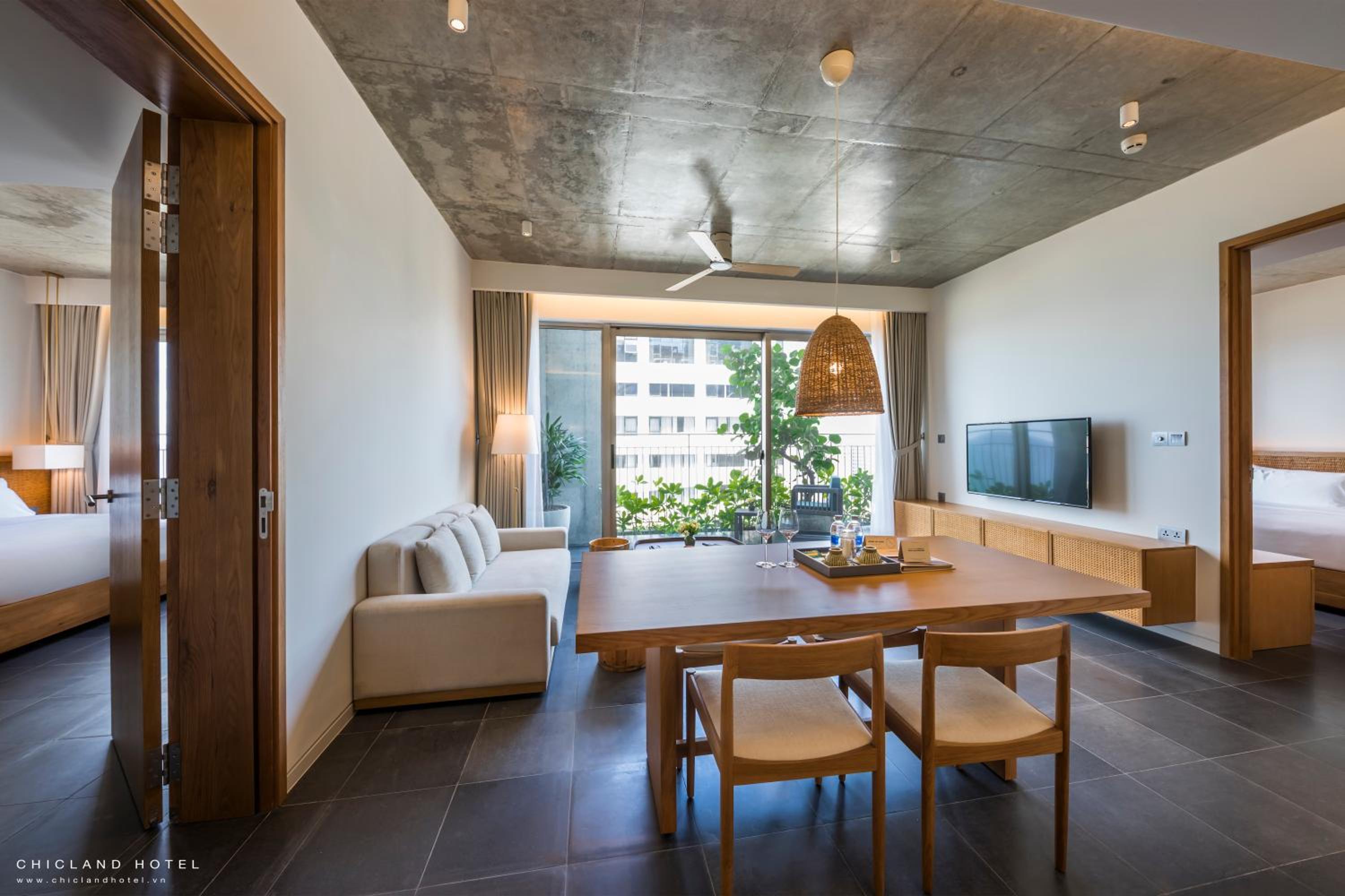 Two-Bedroom Apartment with Balcony - Photo 5