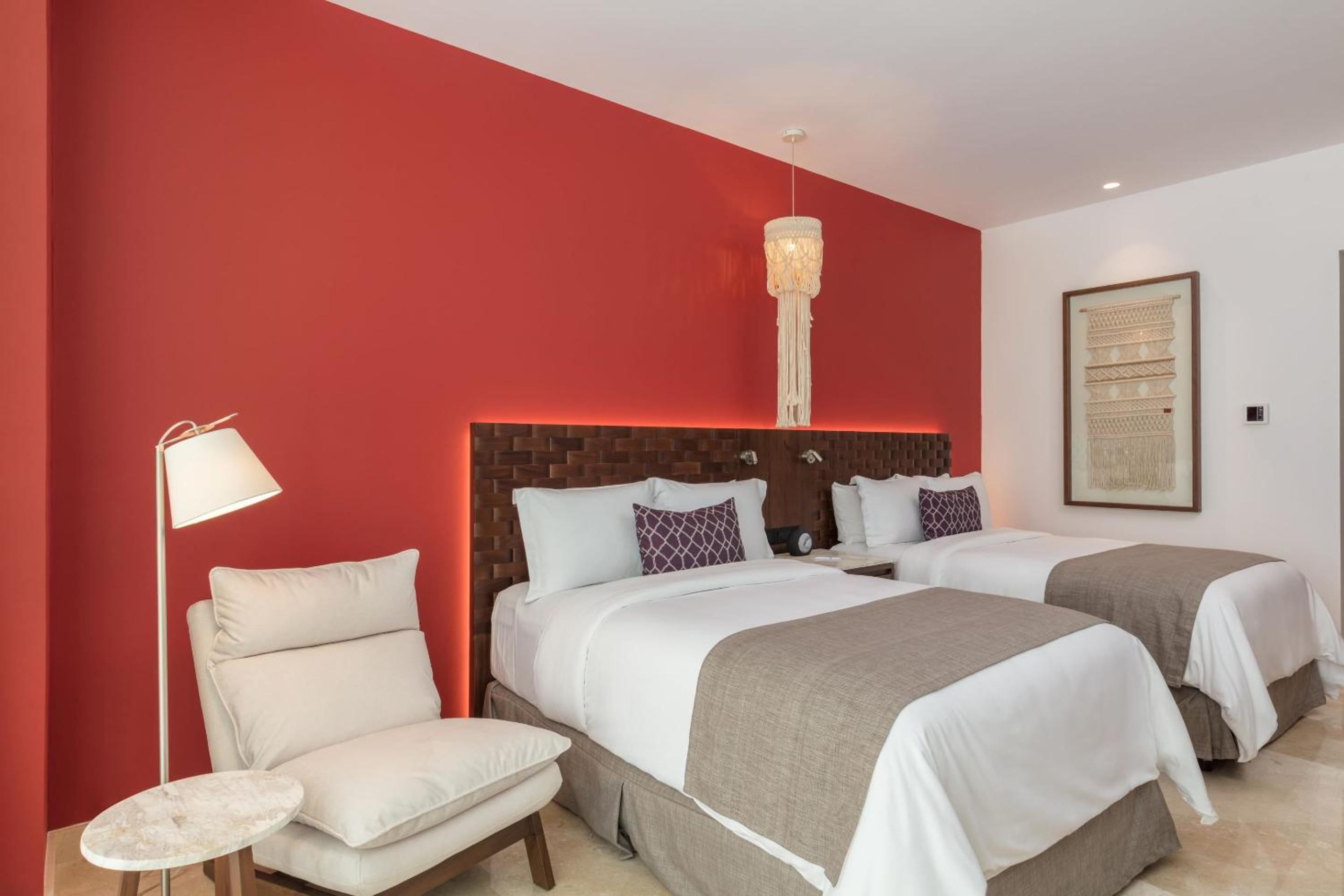 Superior Room Two Beds - Photo 1
