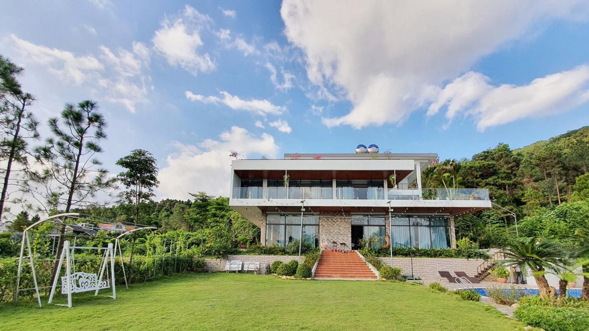 Villa photo 3