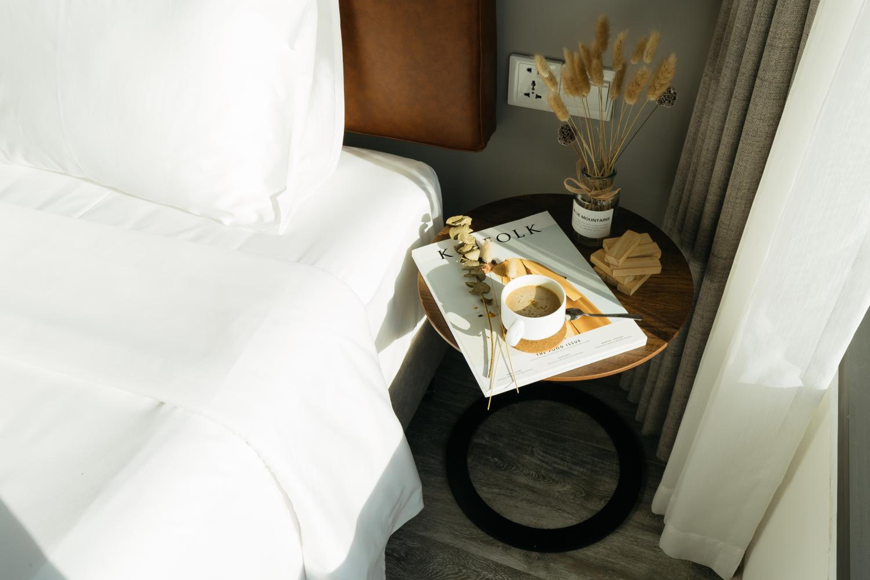 Superior Twin Room with Sea View - Photo 12