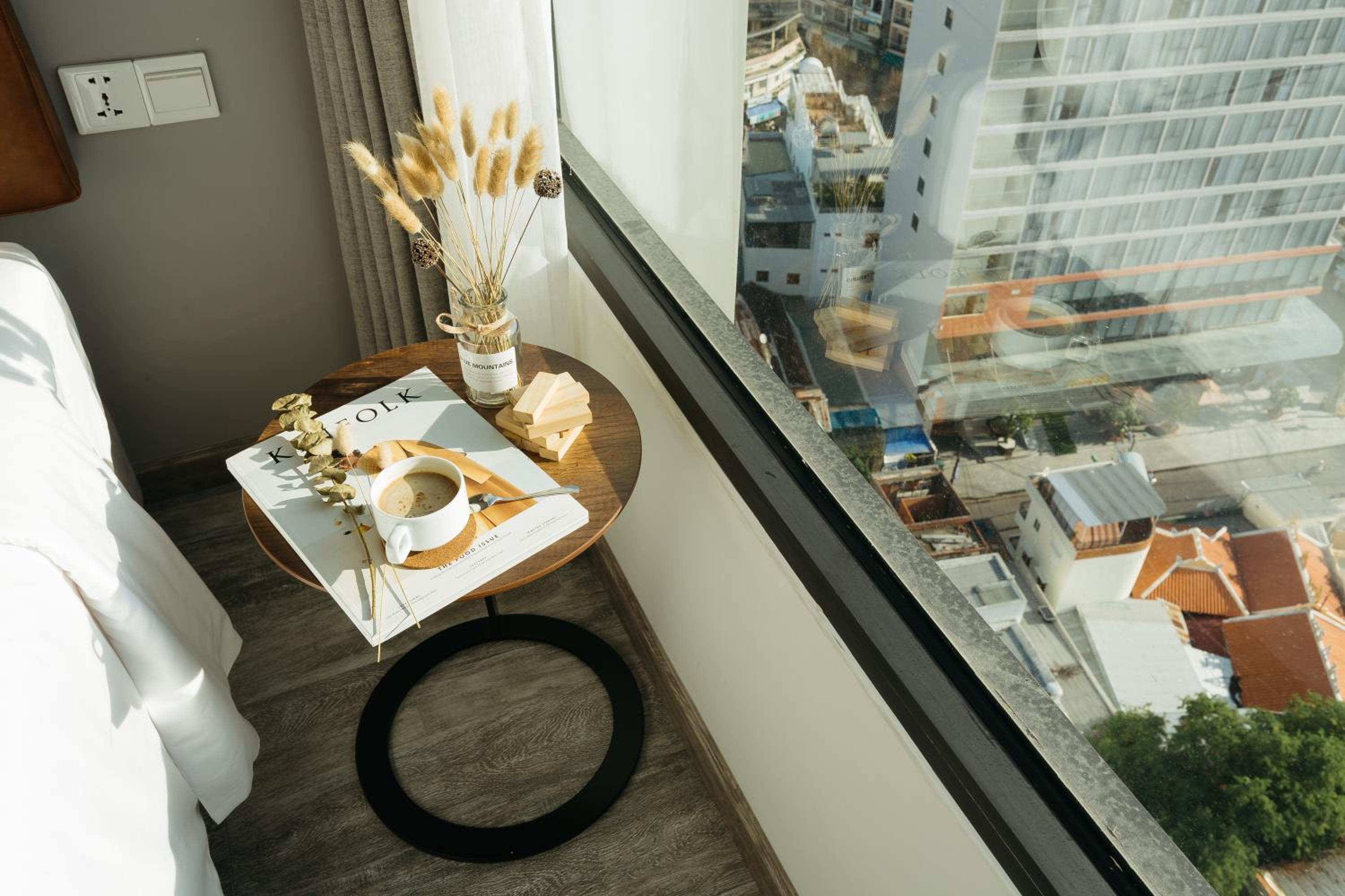 Superior Twin Room with Sea View - Photo 8