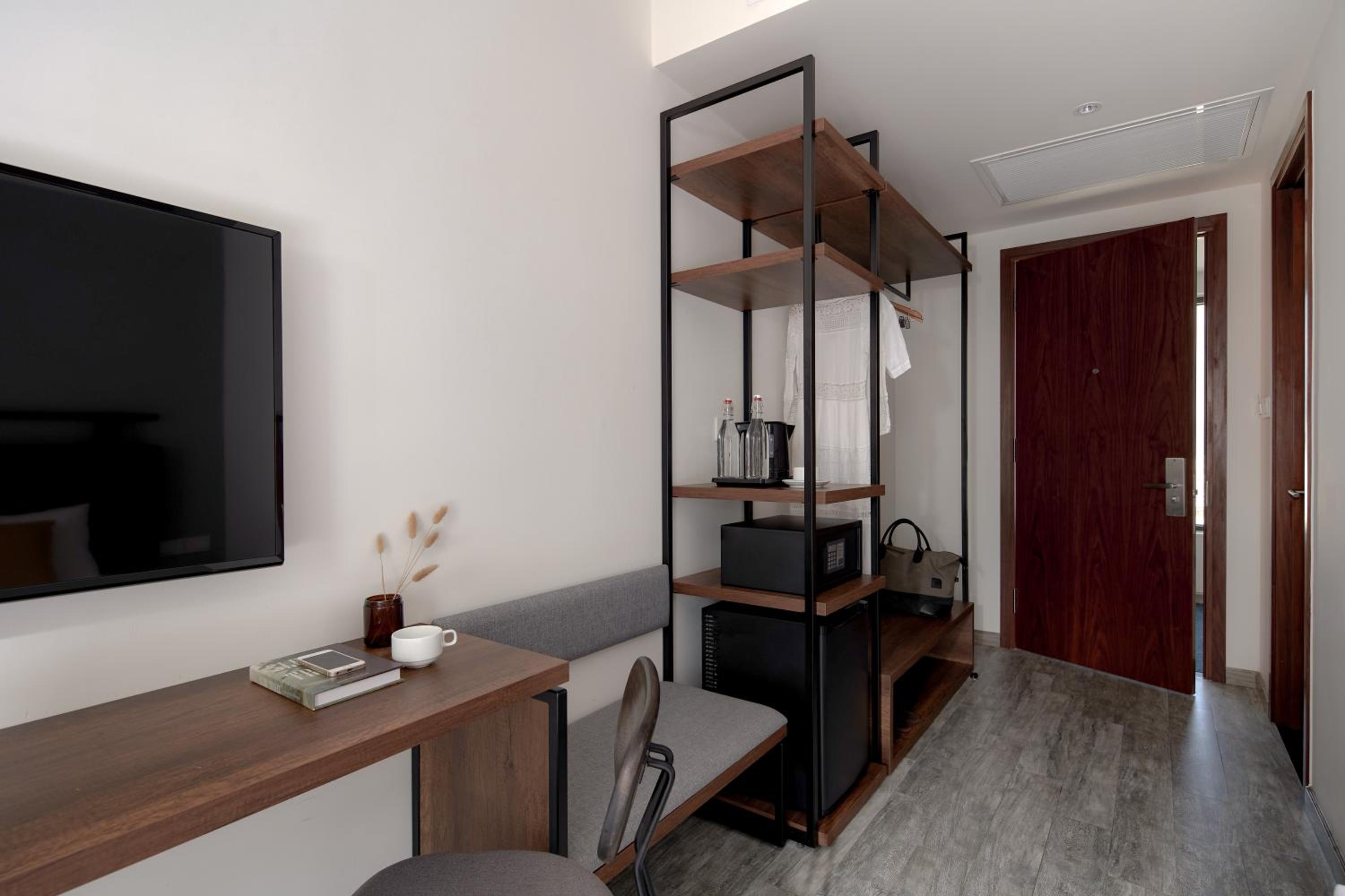 Superior Twin Room with Sea View - Photo 7