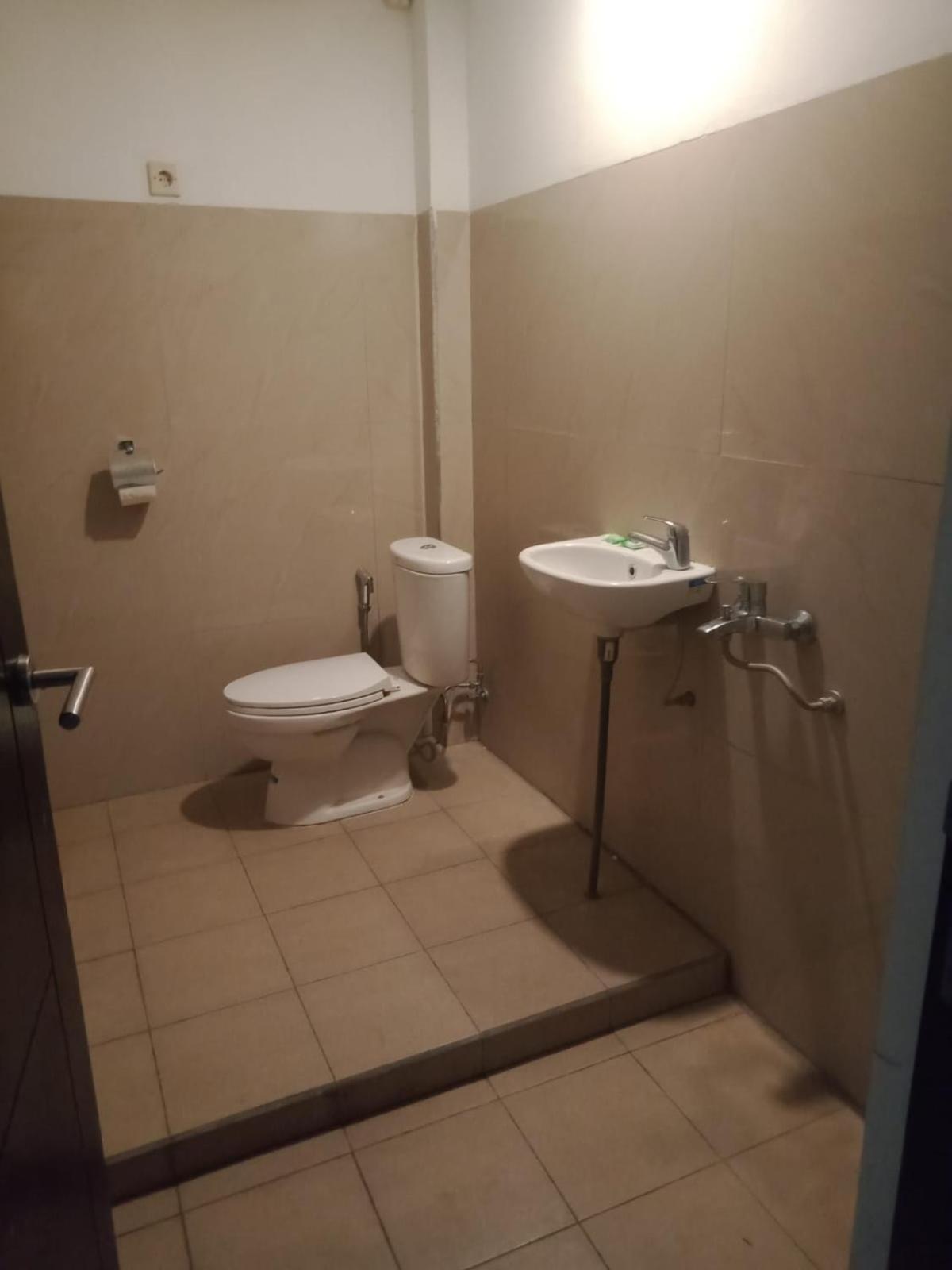 Budget Twin Room photo 3