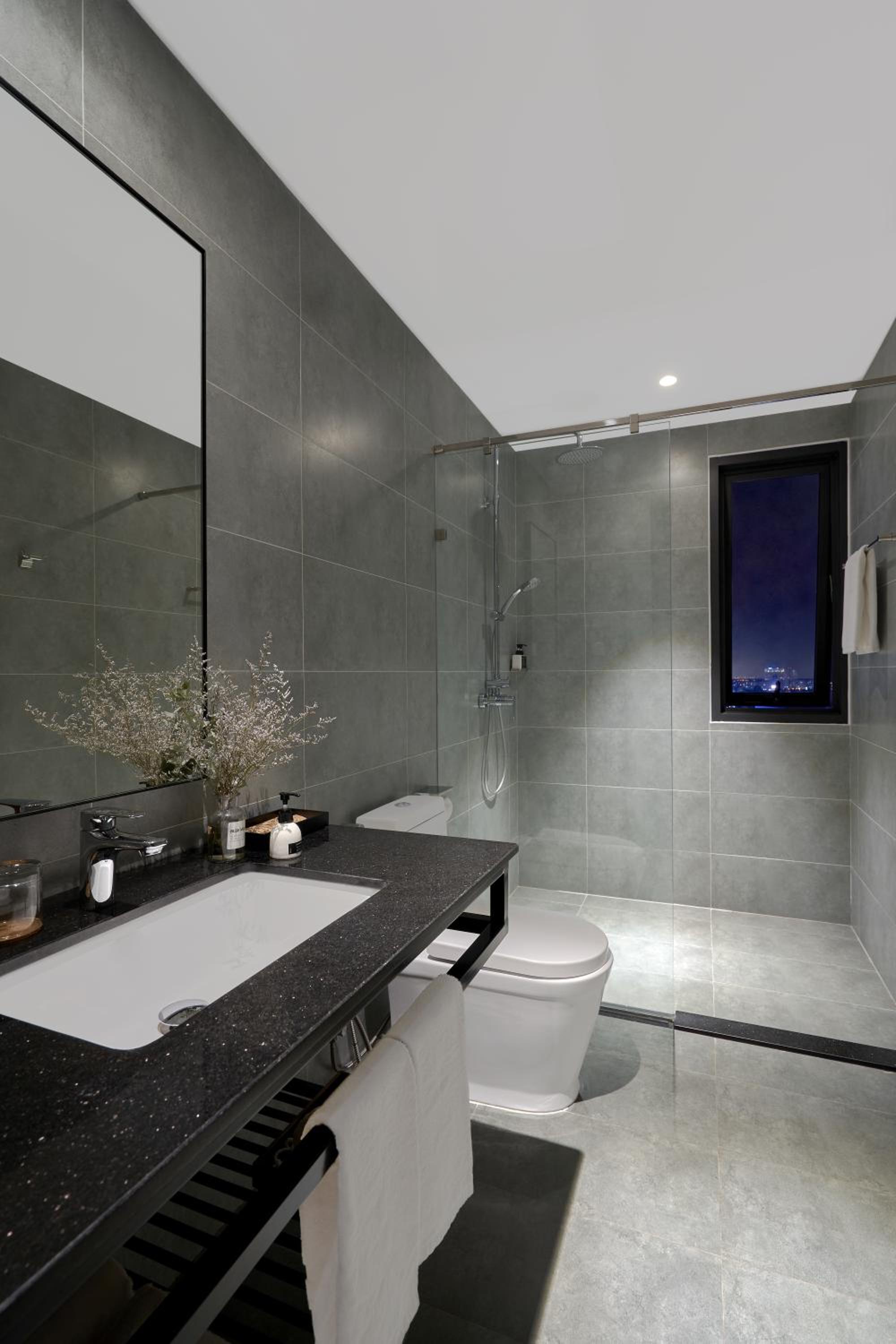 Executive Double Room with City View - Photo 9