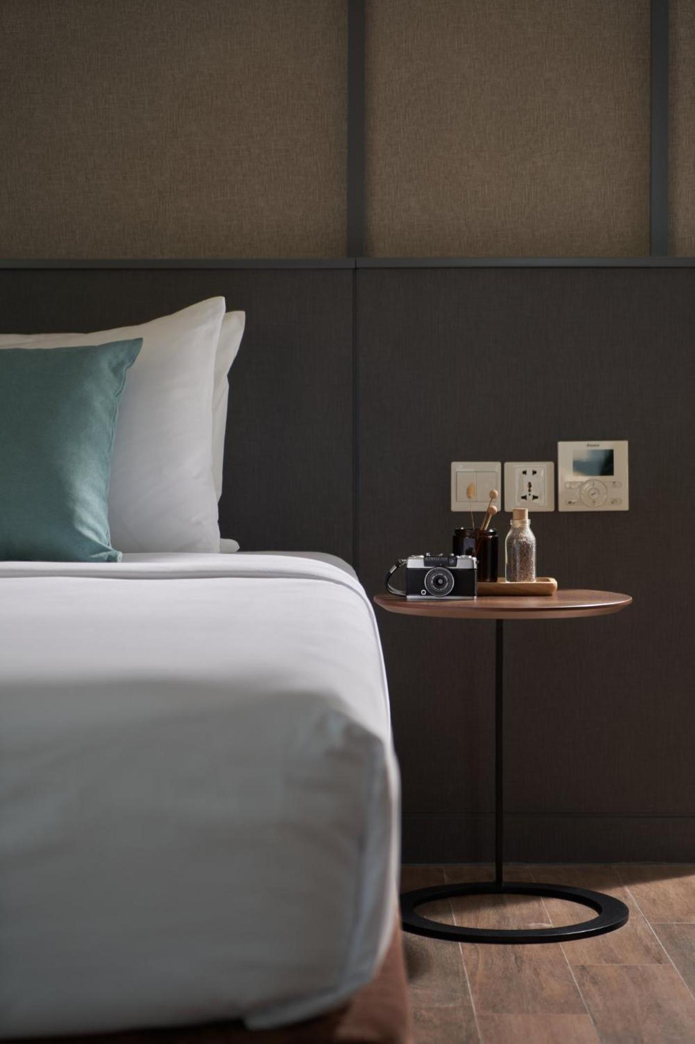 Premier Double Room with Sea View - Photo 17