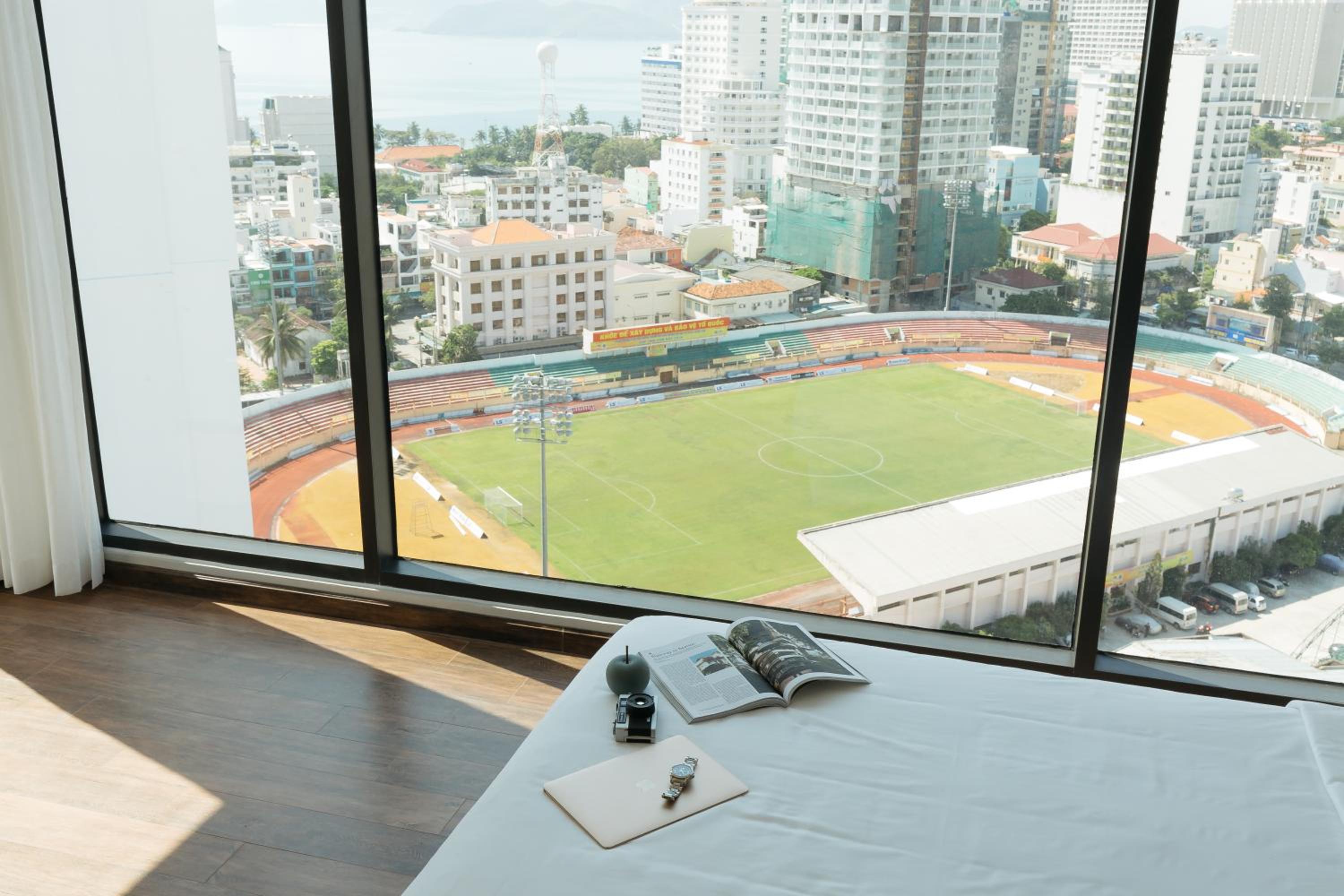 Premier Double Room with Sea View - Photo 13