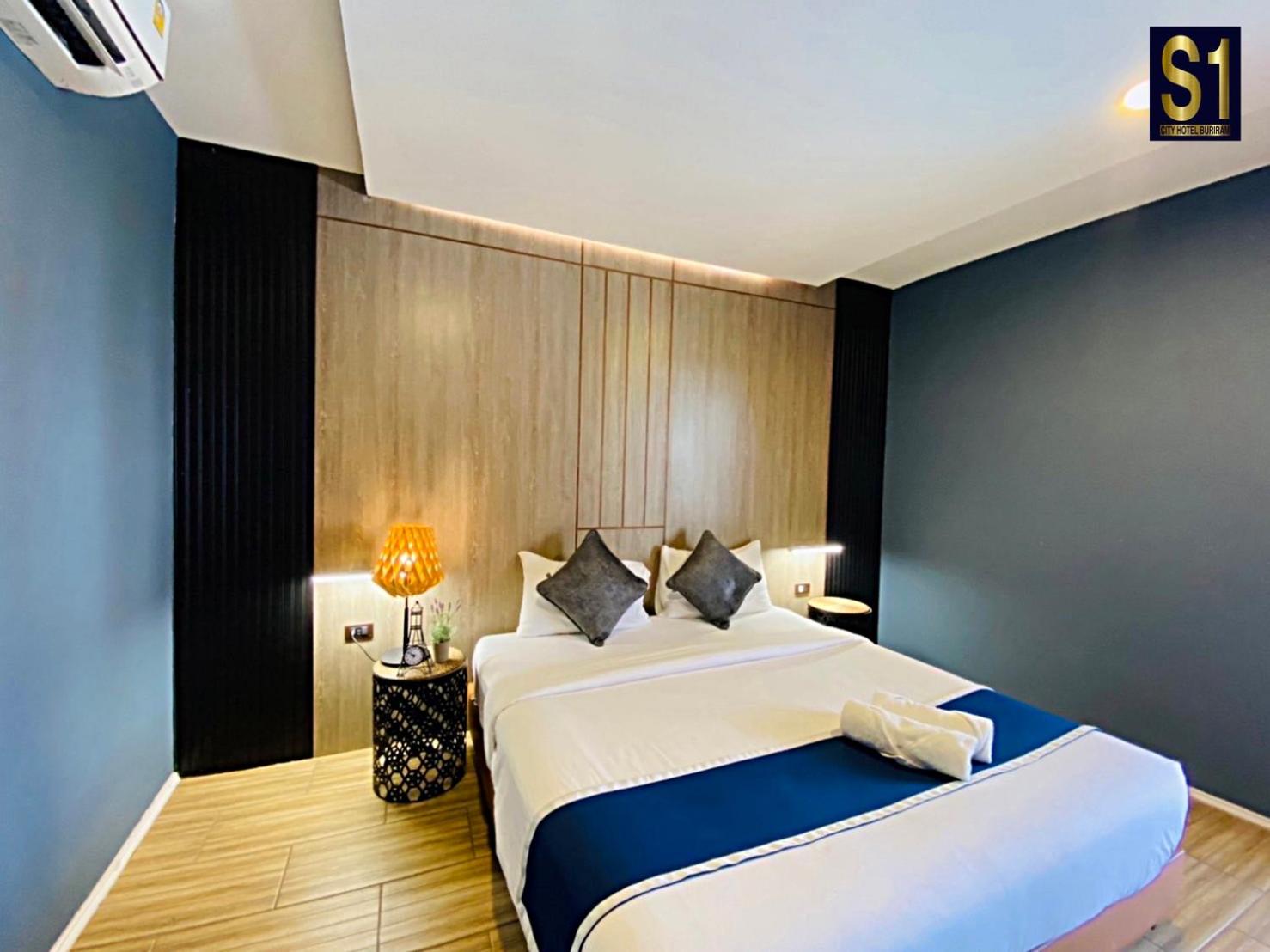 Deluxe Room - Photo 1