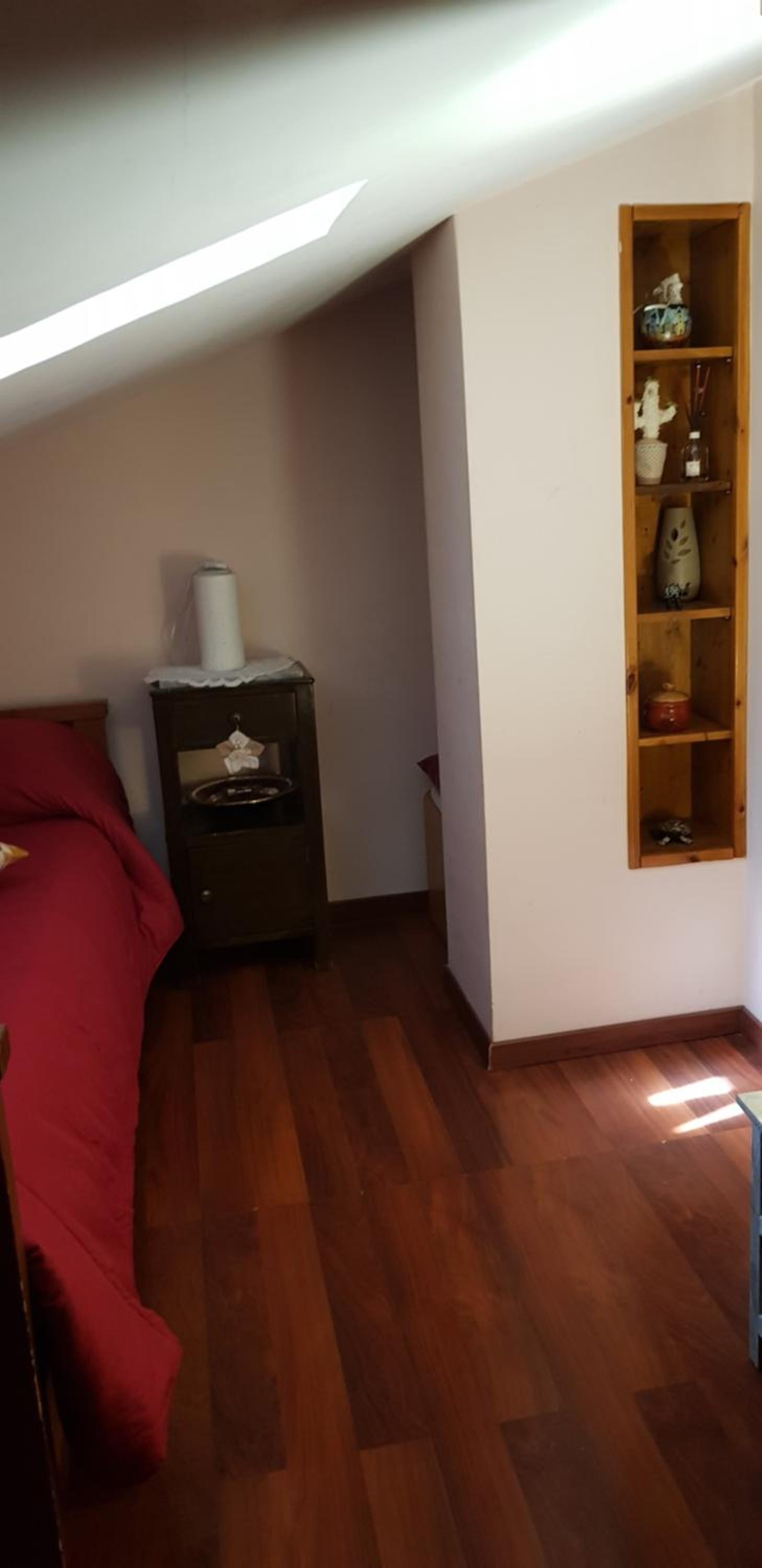 Double Room with Private Bathroom - Photo 29