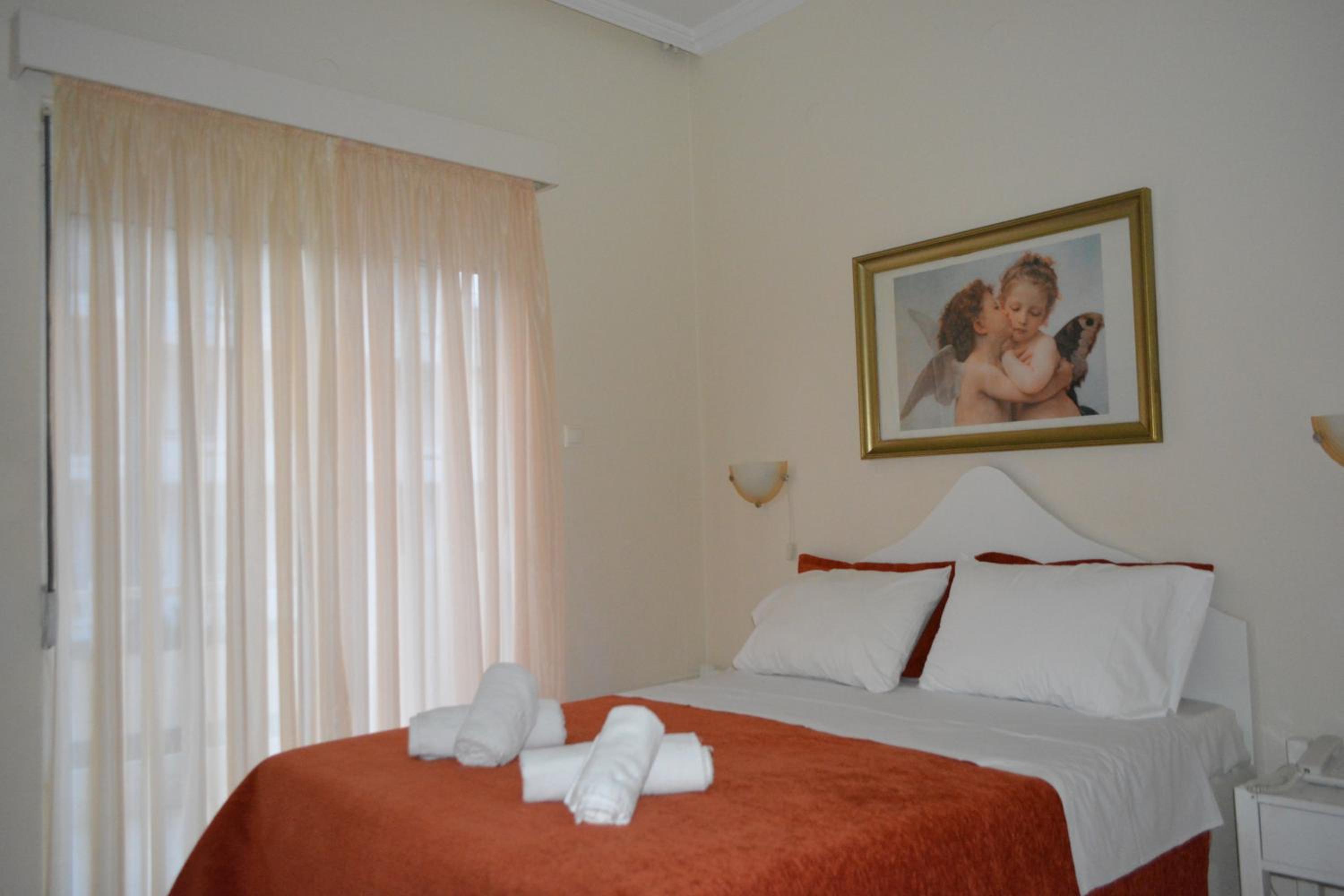 Double or Twin Room - Photo 16