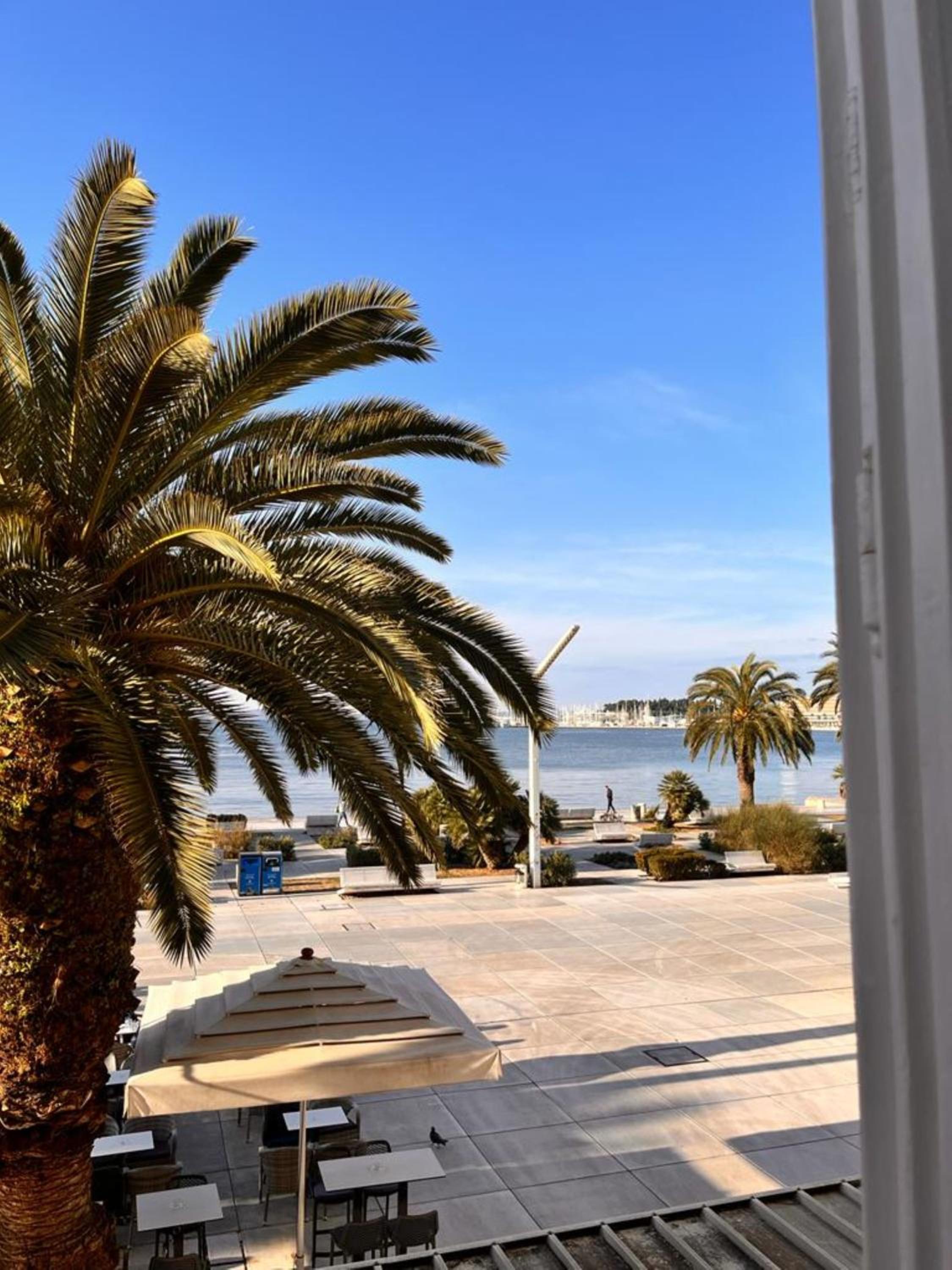 Superior Triple Room with Sea View photo 3