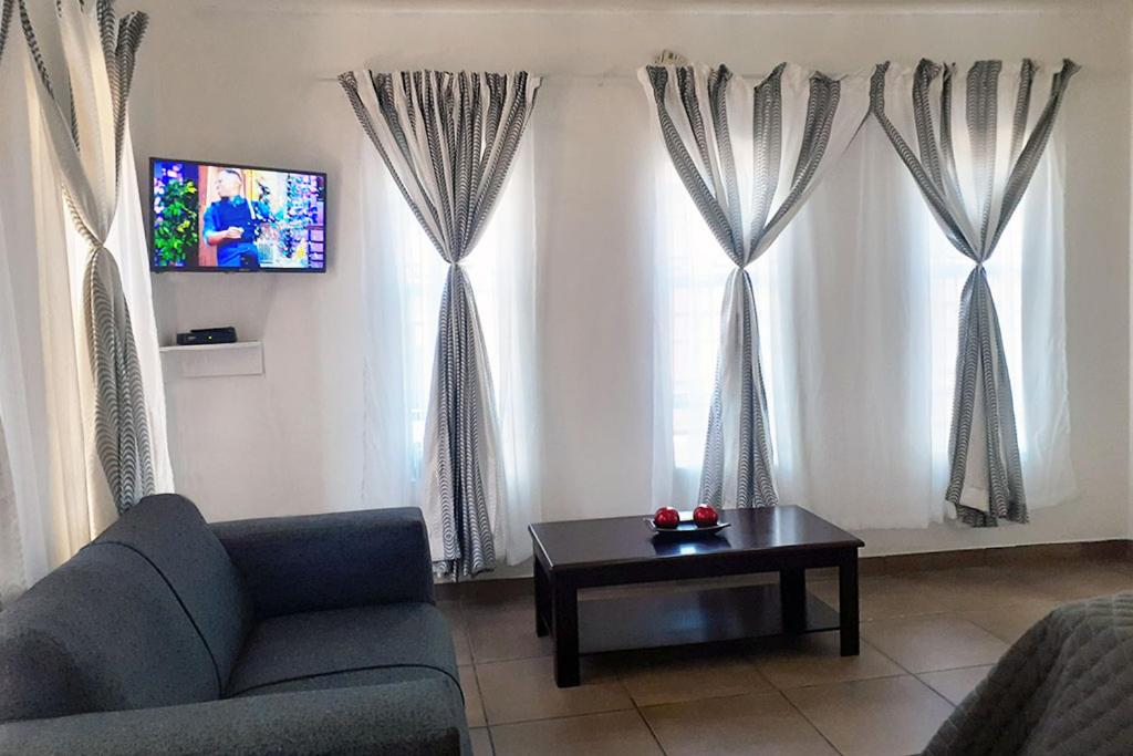 Duplex Apartment - Photo 6