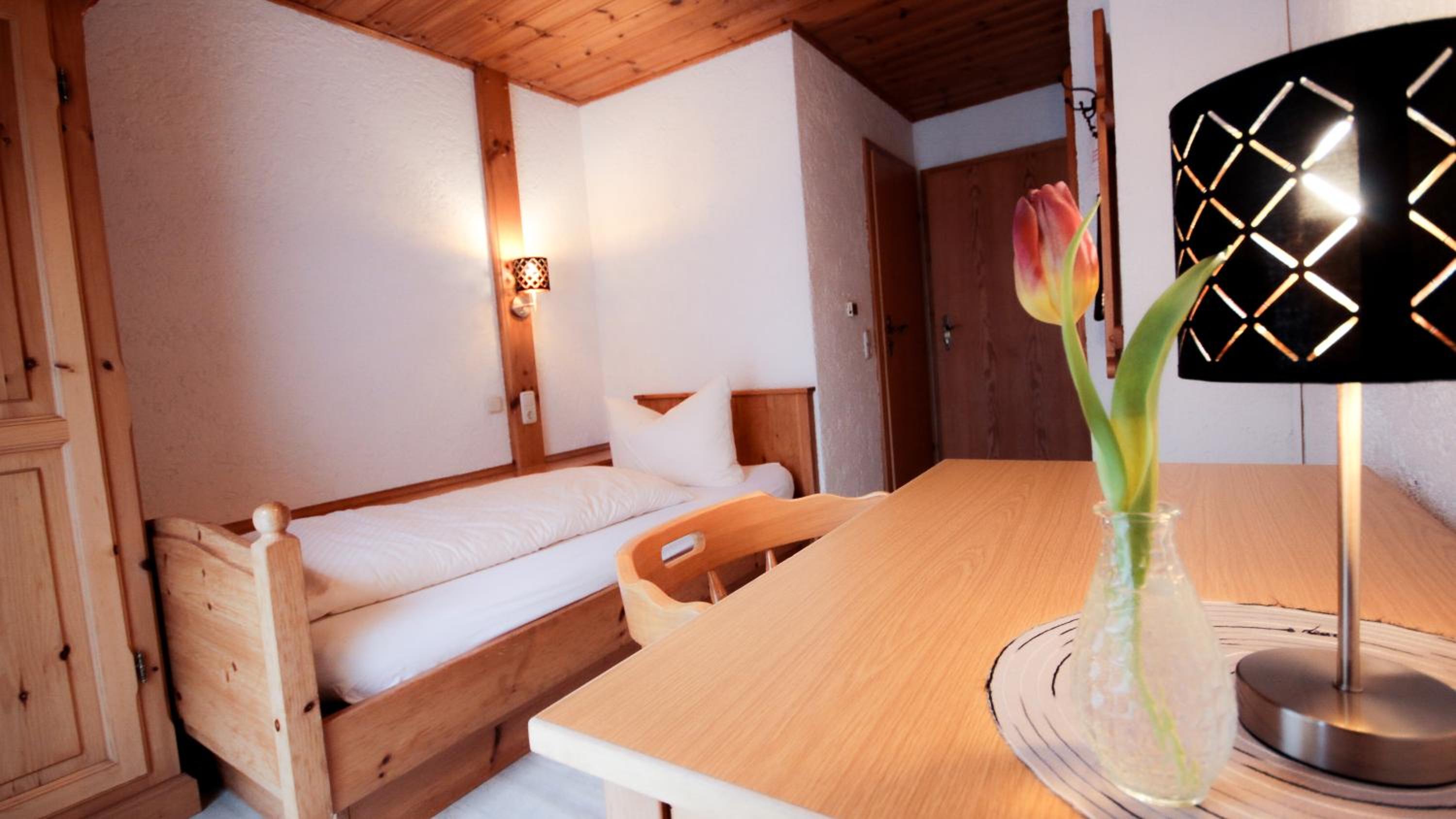 Single Room photo 2