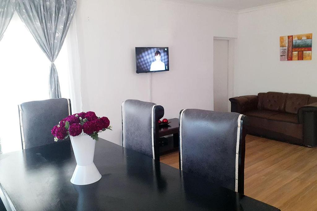 Apartment with Garden View - Photo 2