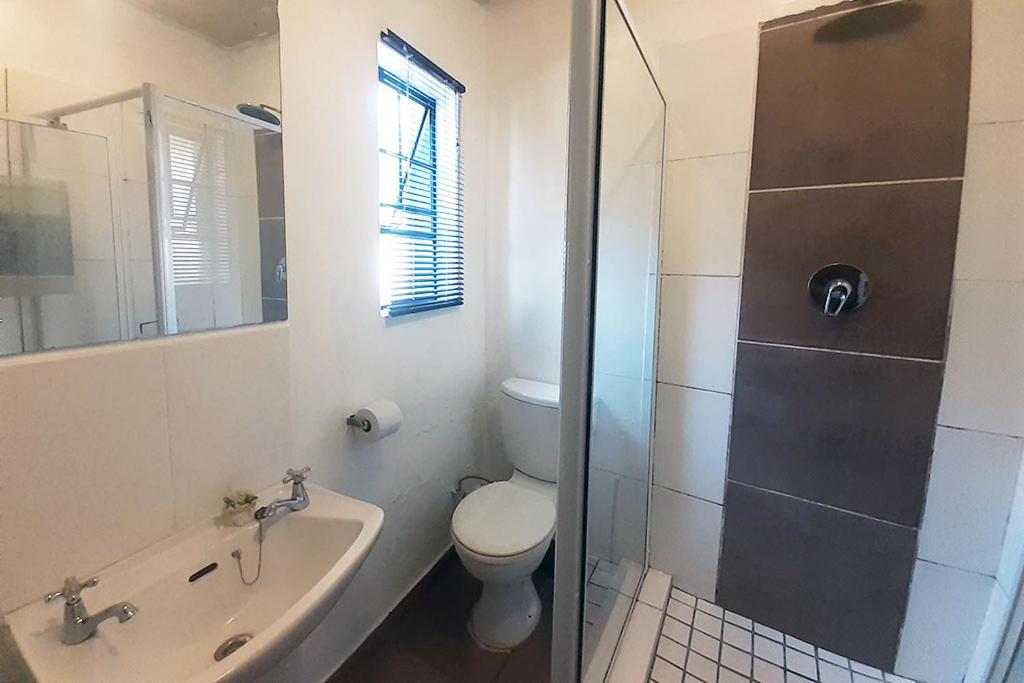 One-Bedroom Apartment - Photo 10