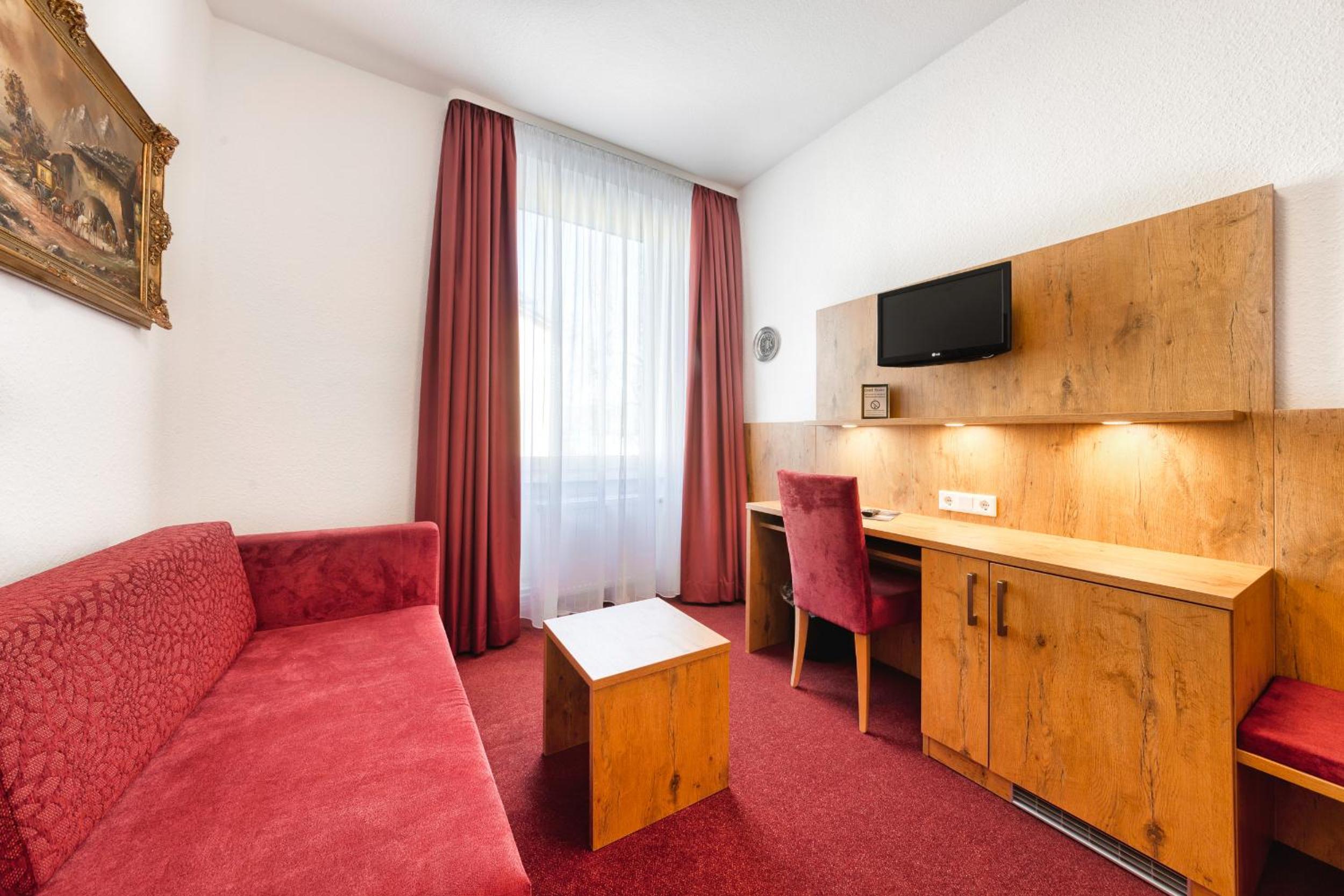 Suite - Photo 6