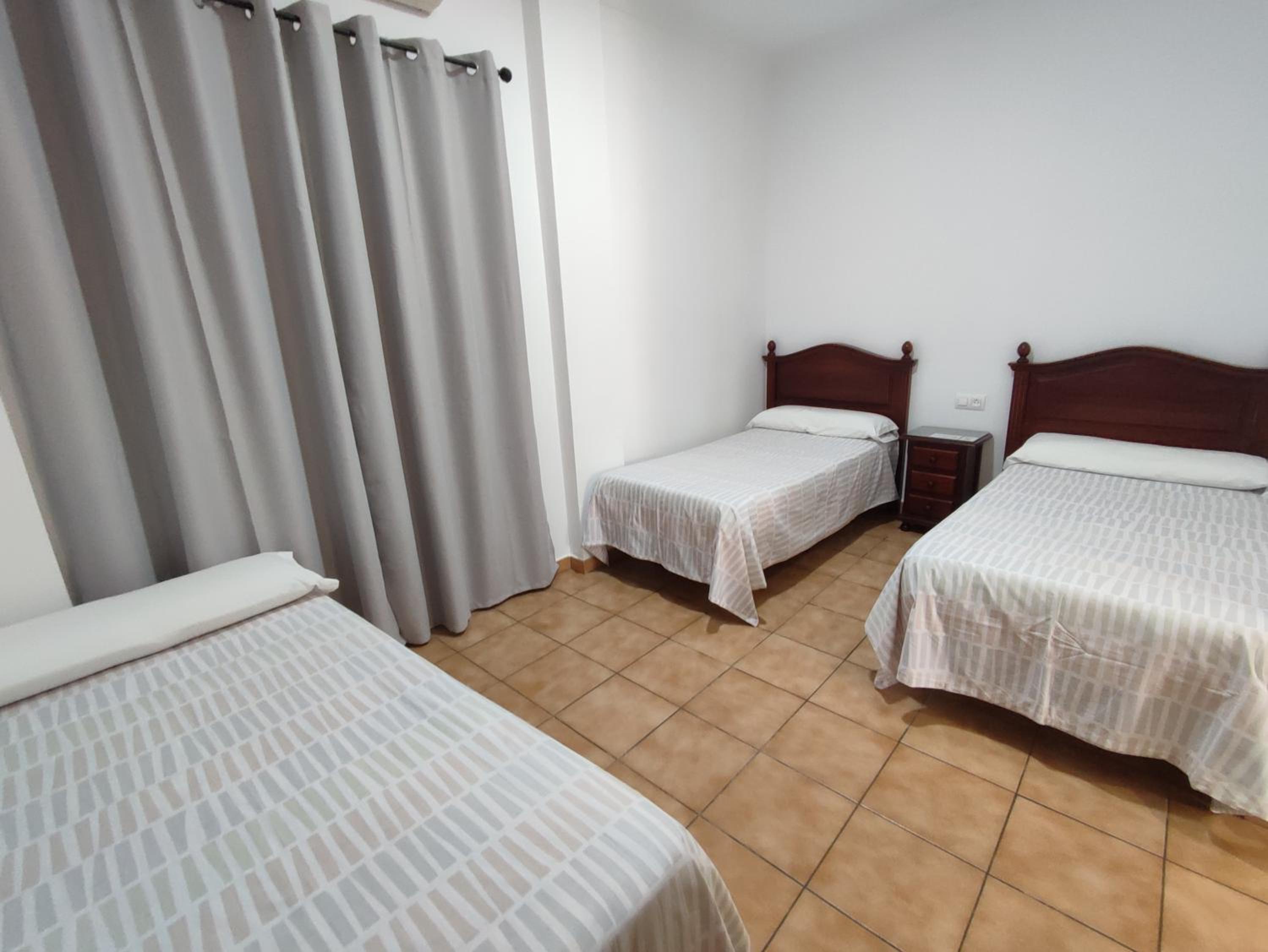 Triple Room - Photo 5