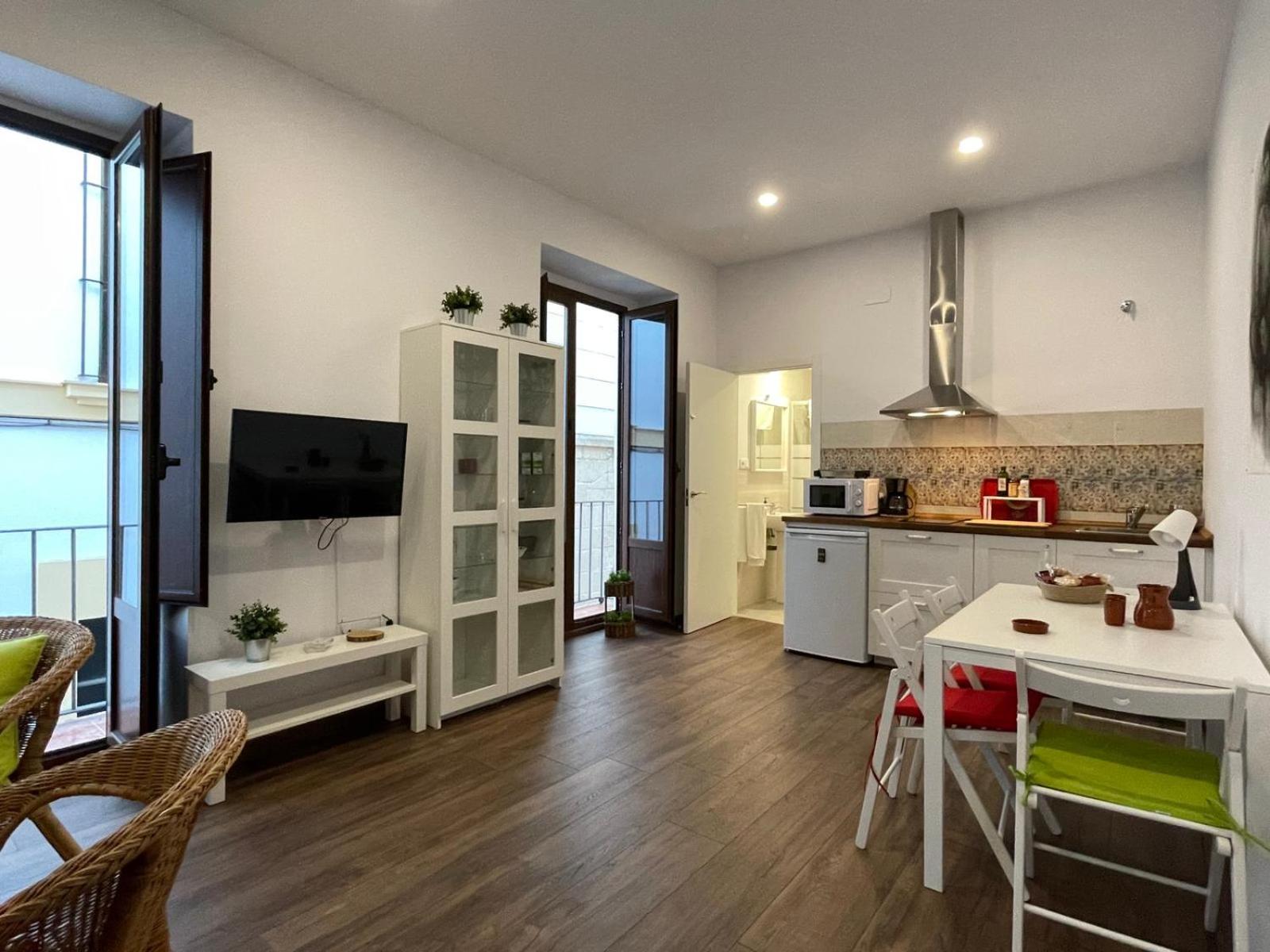 Apartment photo 3