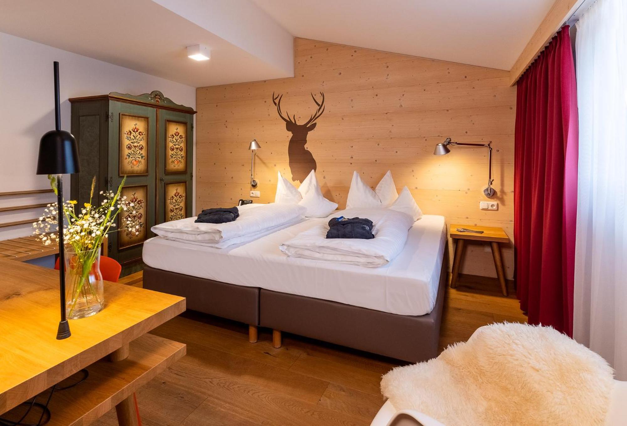 Deluxe Double Room - Photo 1