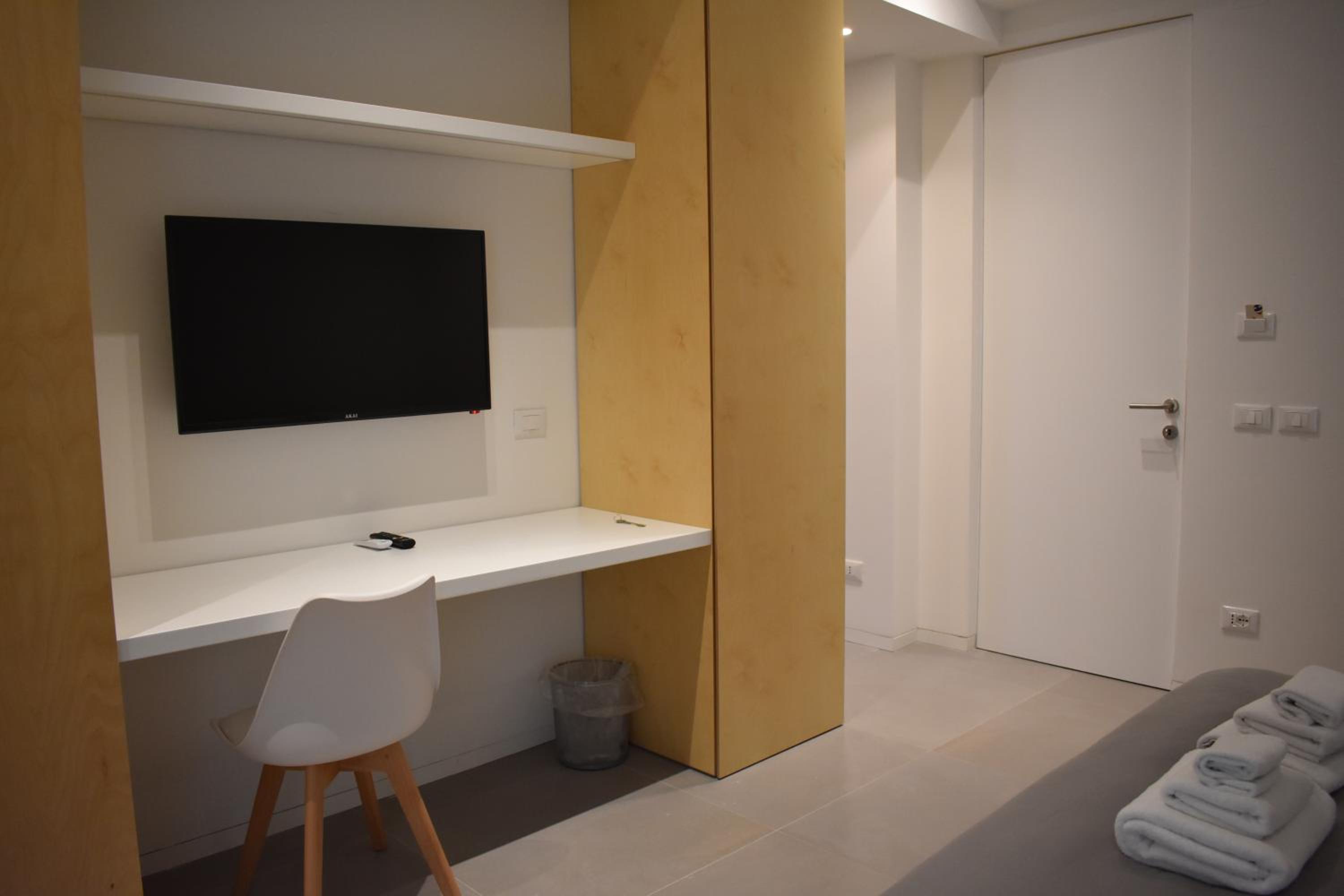 Deluxe King Studio