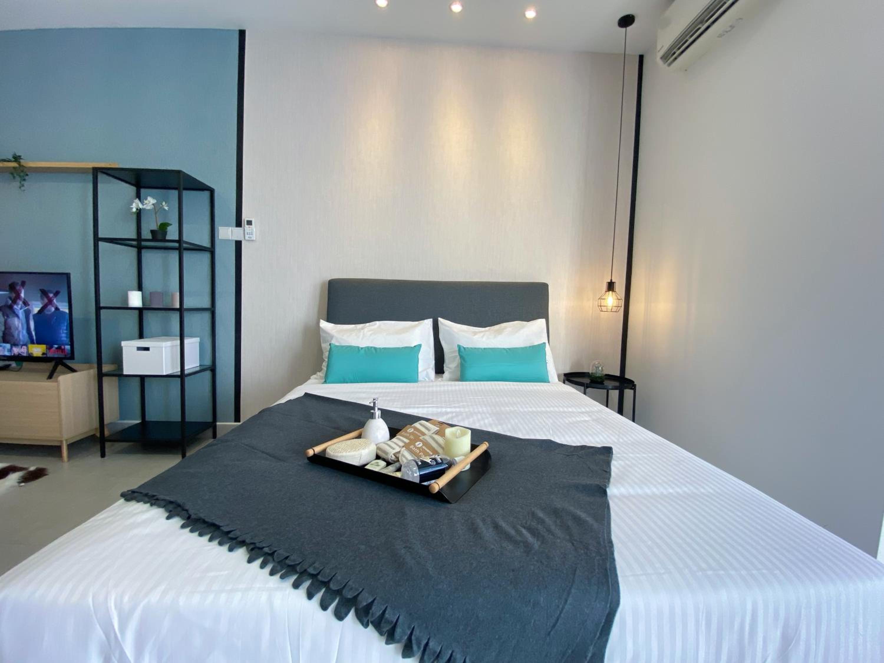 Studio Apartment