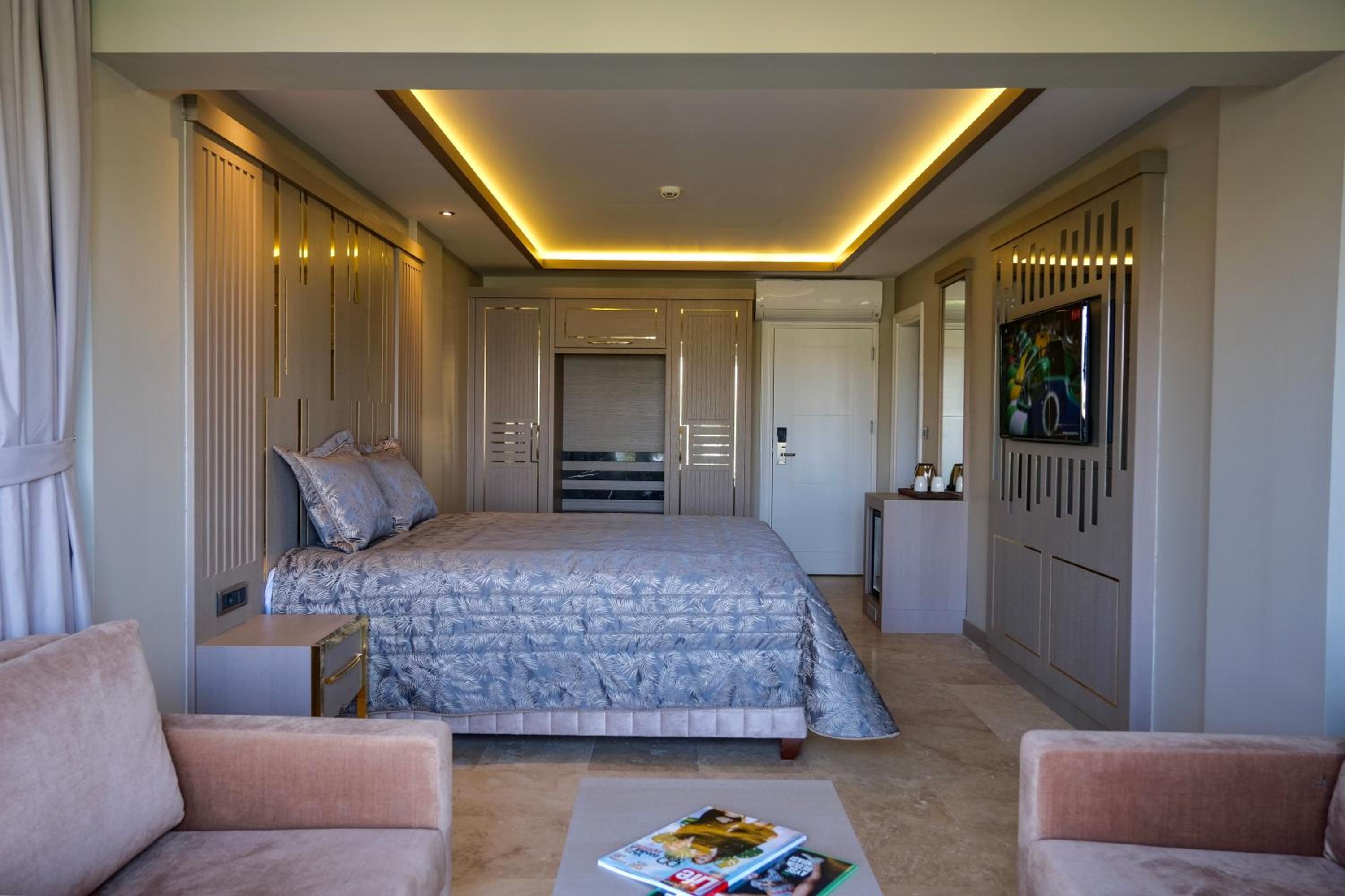 Superior Double Room - Photo 2