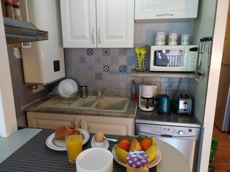 Studio Apartment - Photo 4