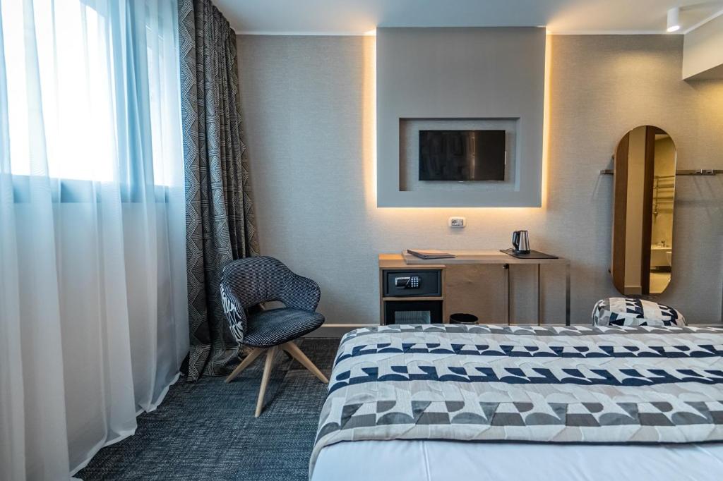Superior Double Room - Photo 4