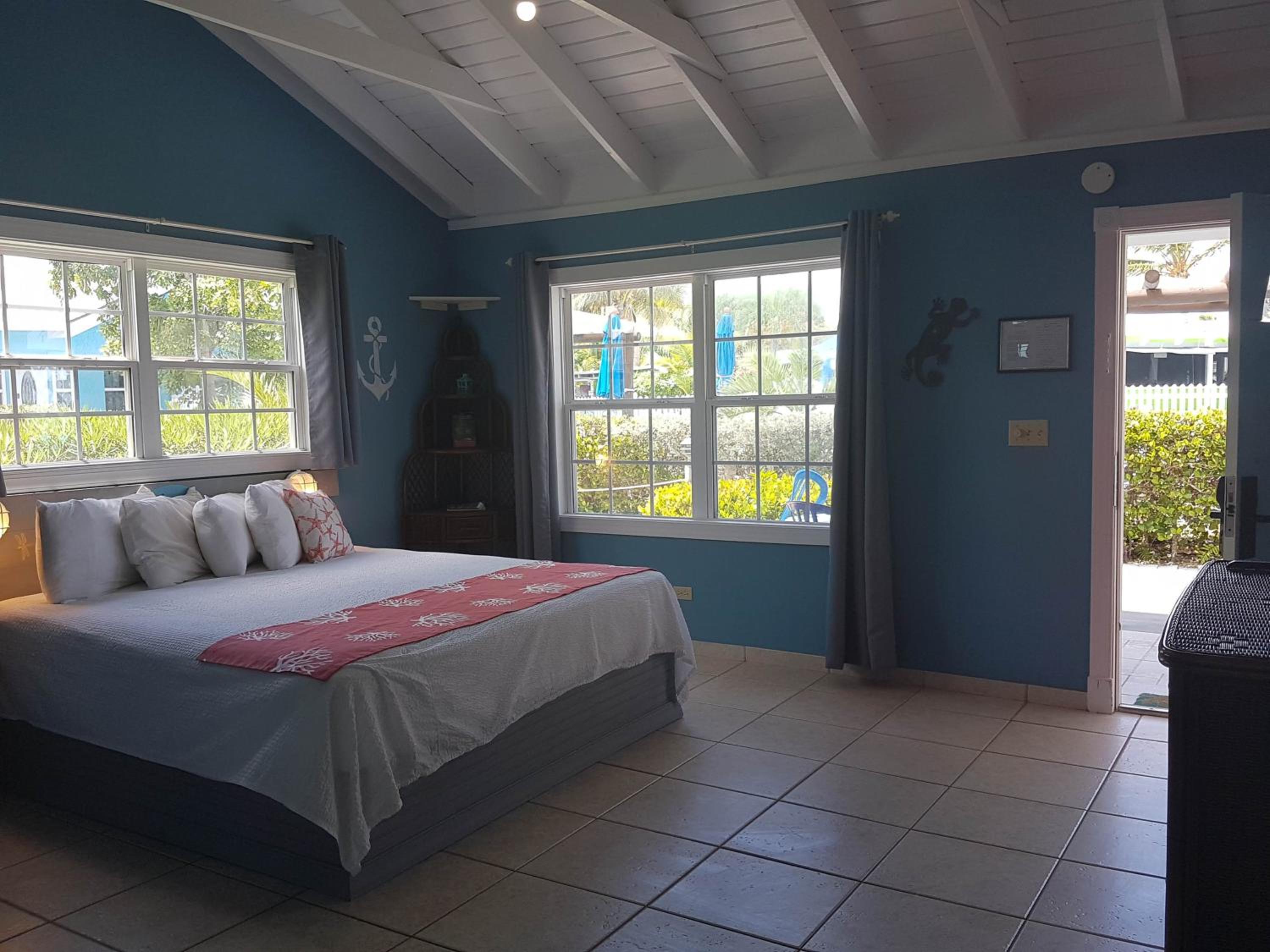 Cabaña Estudio junto a la Playa - Vista al Jardín - King
