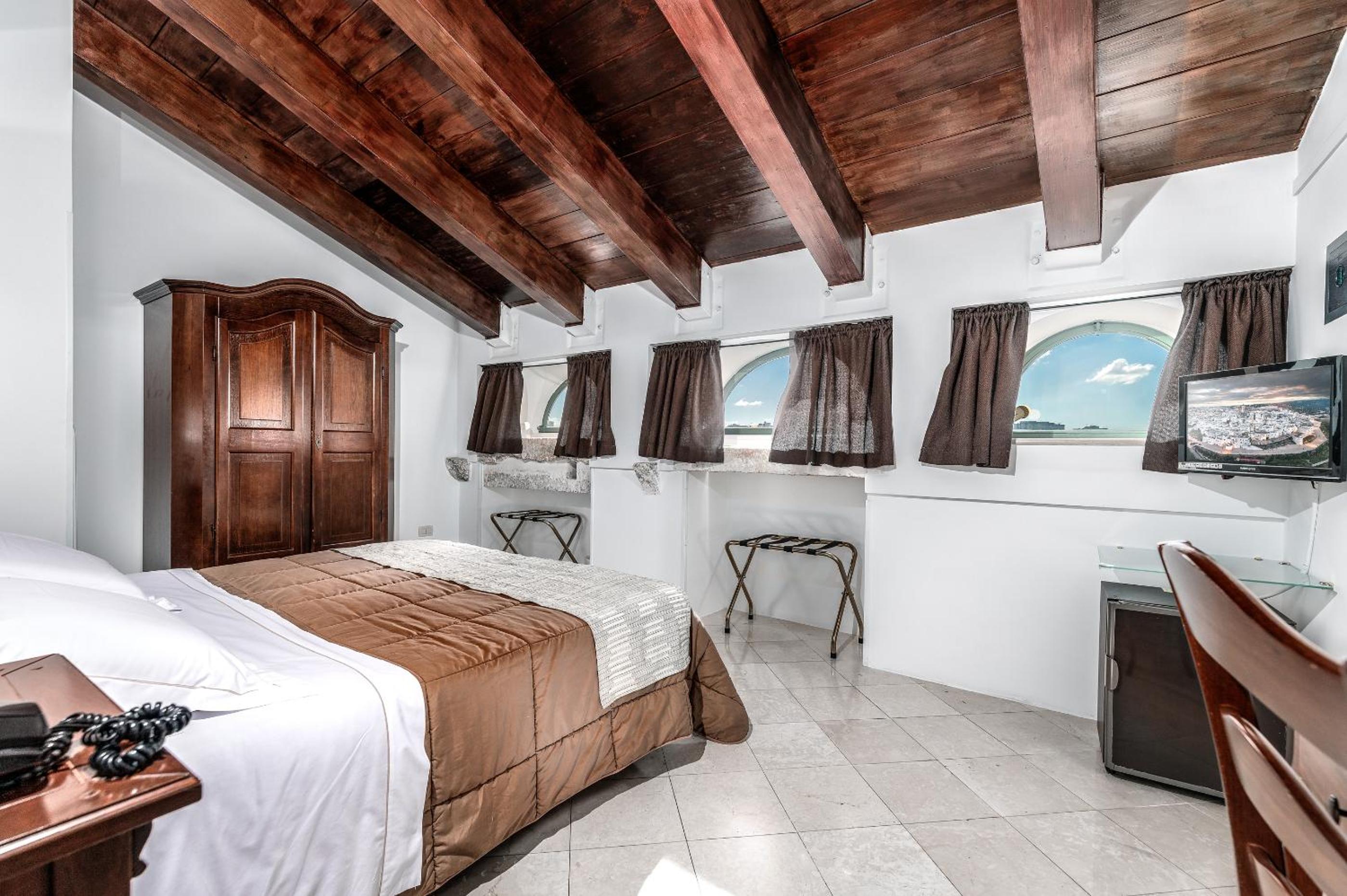 Classic Double Room - Photo 1