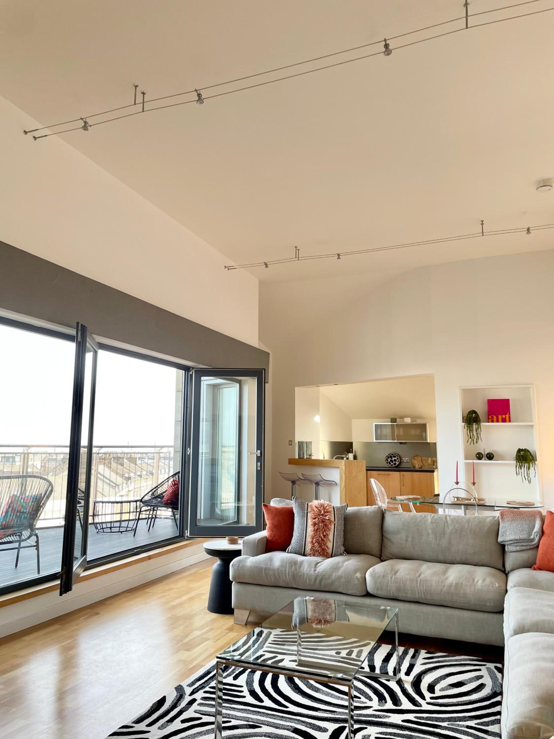 Apartment - Photo 11